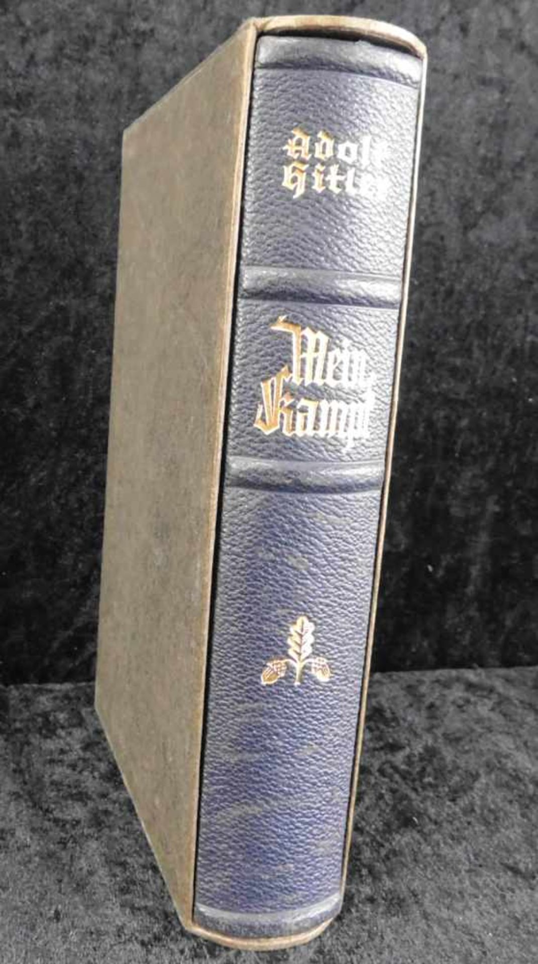Mein Kampf, Adolf Hitler, Hochzeitsausgabe, 1938, Lederbuchrücken schwarz m. goldfarb. Beschriftung,