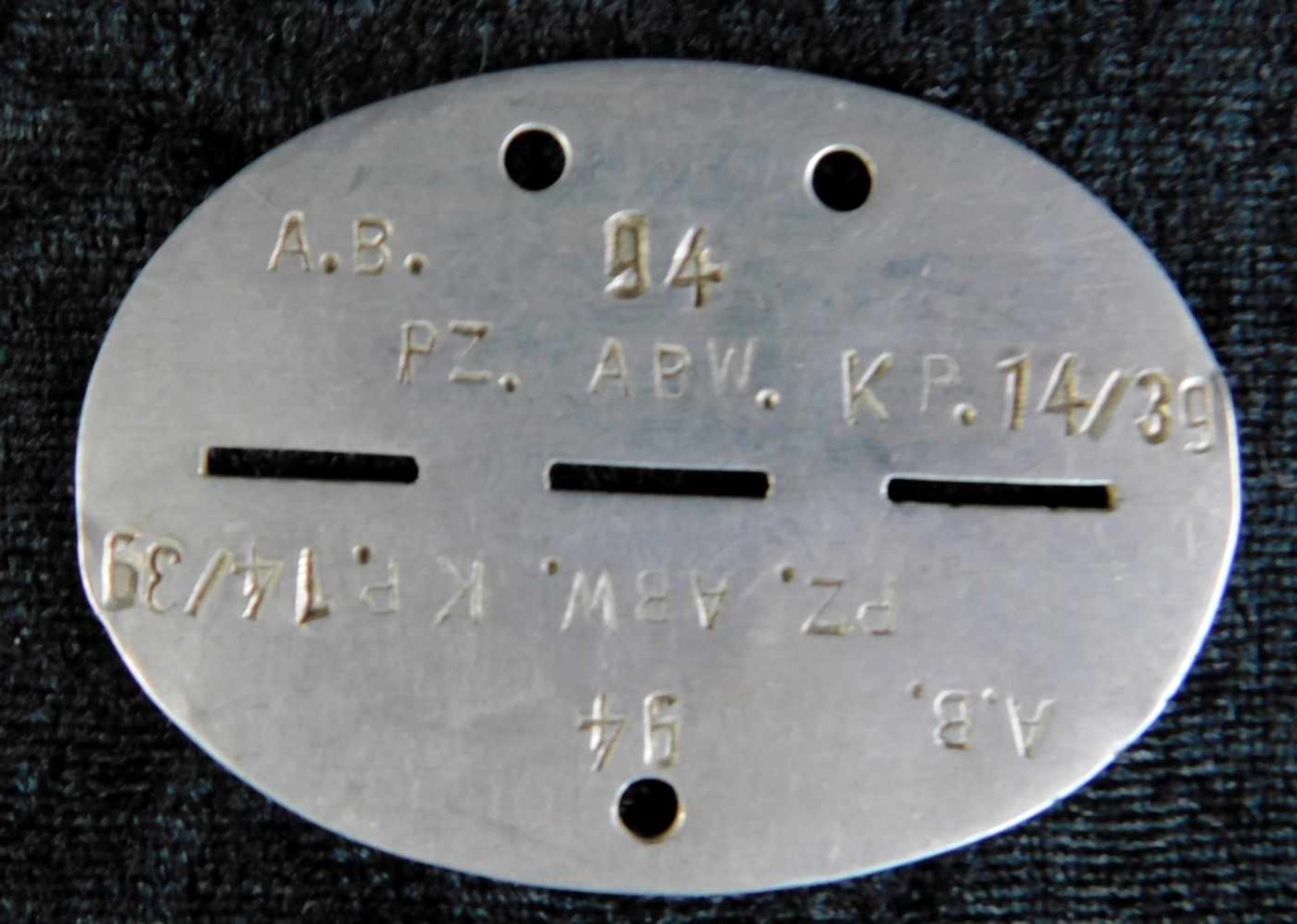 2. WK, Erkennungsmarke, Metall, Panzer Abwehr Kompanie 14/39, Maße 7,2 cm x 5,3 cm