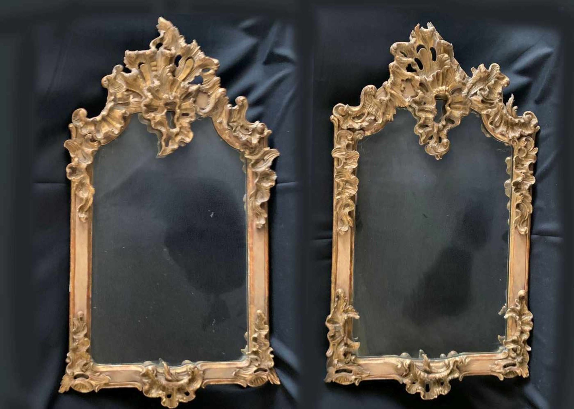 2 Barockspiegel, Zwillingsspiegel, Holz, einer oben bestoßen, 18. Jh, Höhe 100 cm