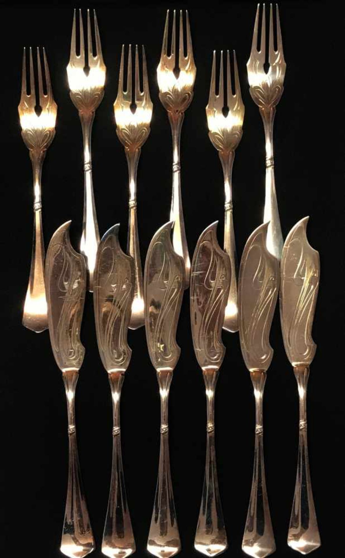 6 Personen Fischbesteck, 800er Silber, mit schlichten Griffen und leichter Ornamentik, 538 g