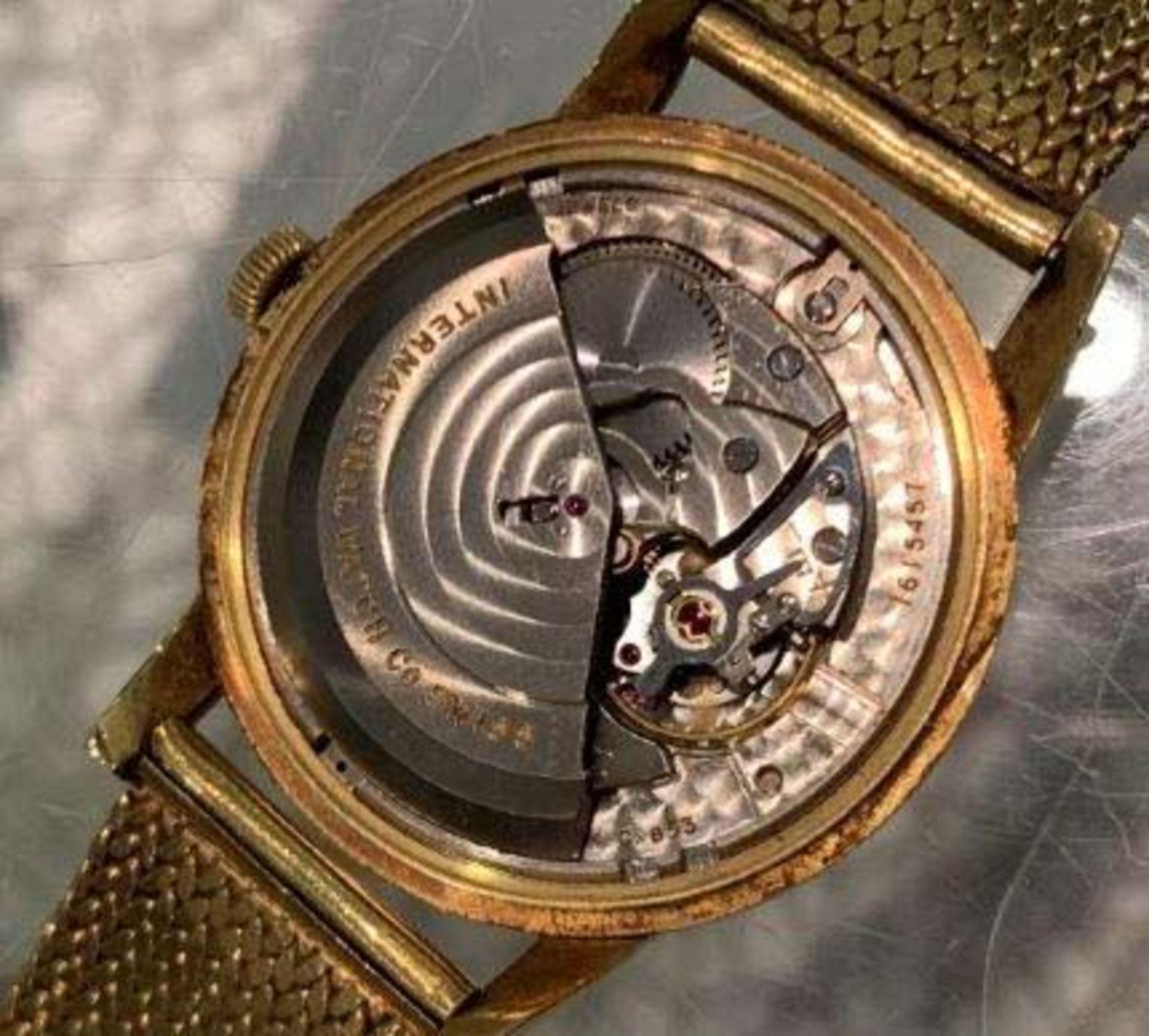 IWC (International Watch Company) Herrenarmbanduhr, 750er GG, Automatic, Gebrauchsspuren, L. 21 - Image 5 of 5