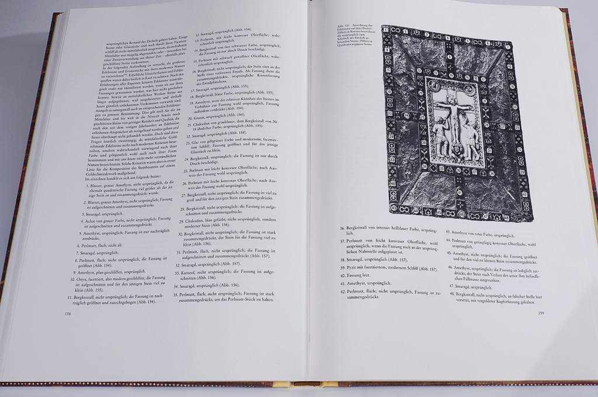 Das Goldene Evangelienbuch von Echternach, hier Kommentarband von Rainer Kahsnitz. - Bild 4 aus 7