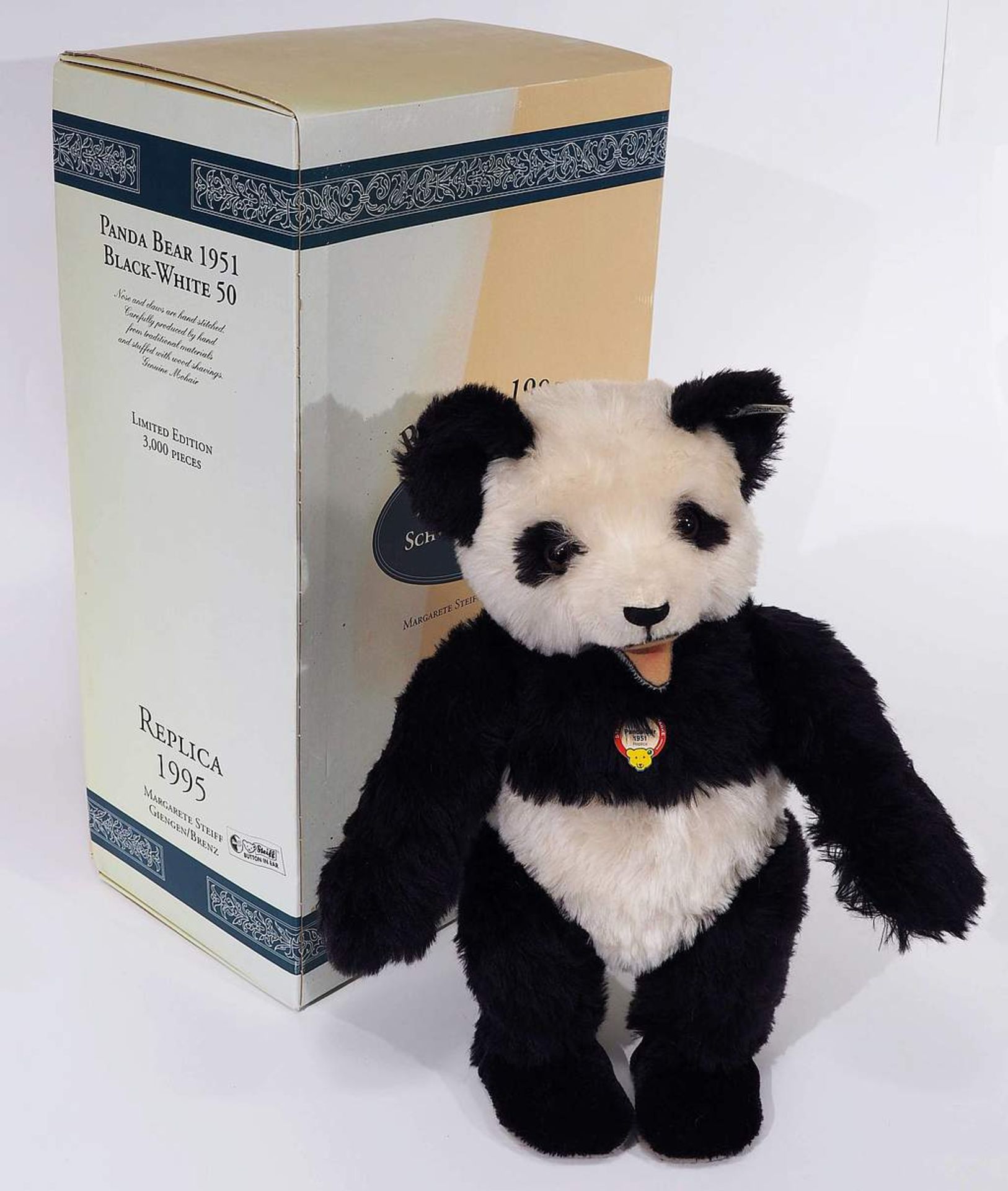 STEIFF Original Teddybär "Panda Bär schwarz-weiß, 1951". STEIFF Original Teddybär "Panda Bär - Bild 2 aus 9