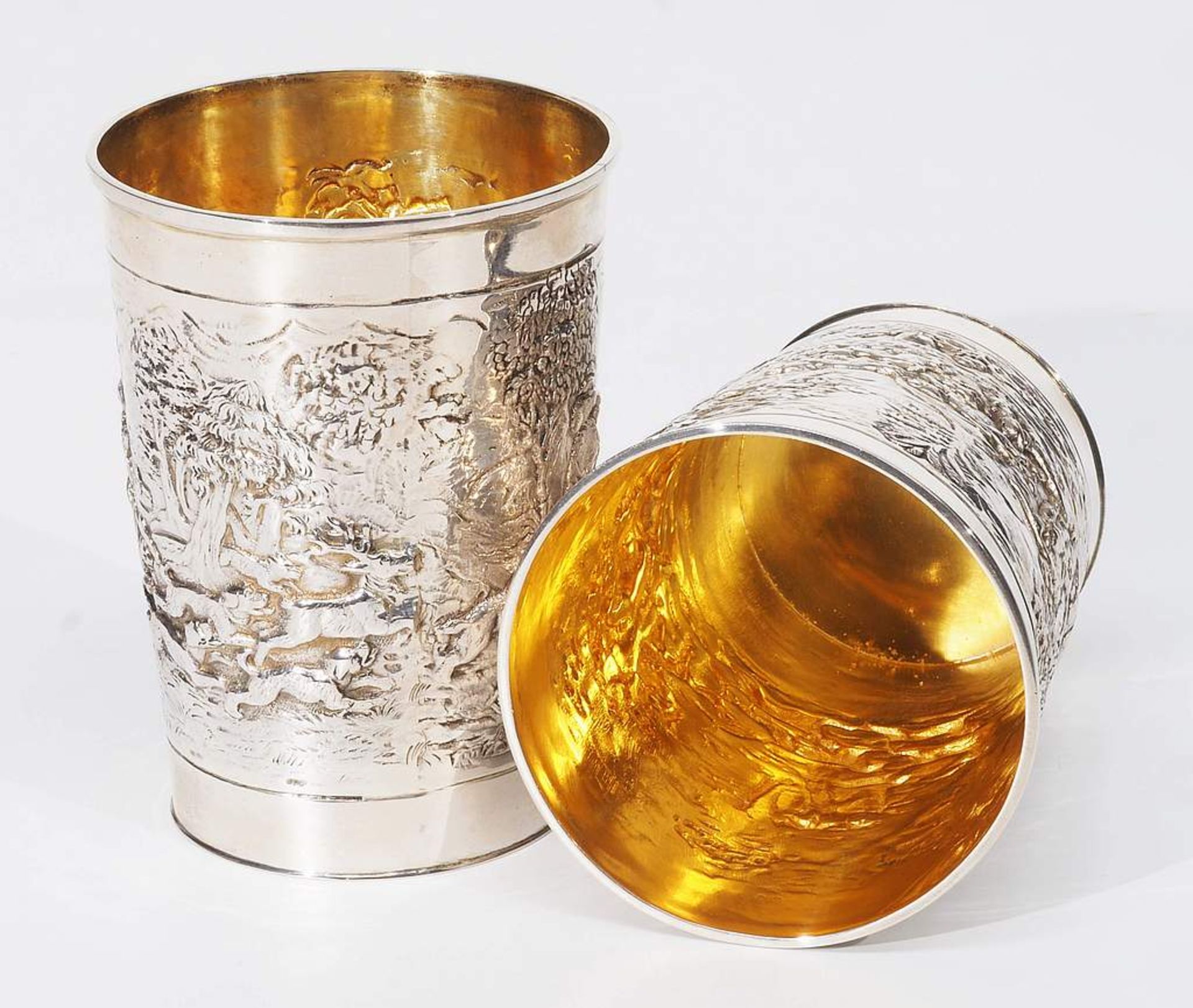 Paar jagdliche Becher. Paar jagdliche Becher. 800er Silber, innen vergoldet. Konische Form, - Image 5 of 7