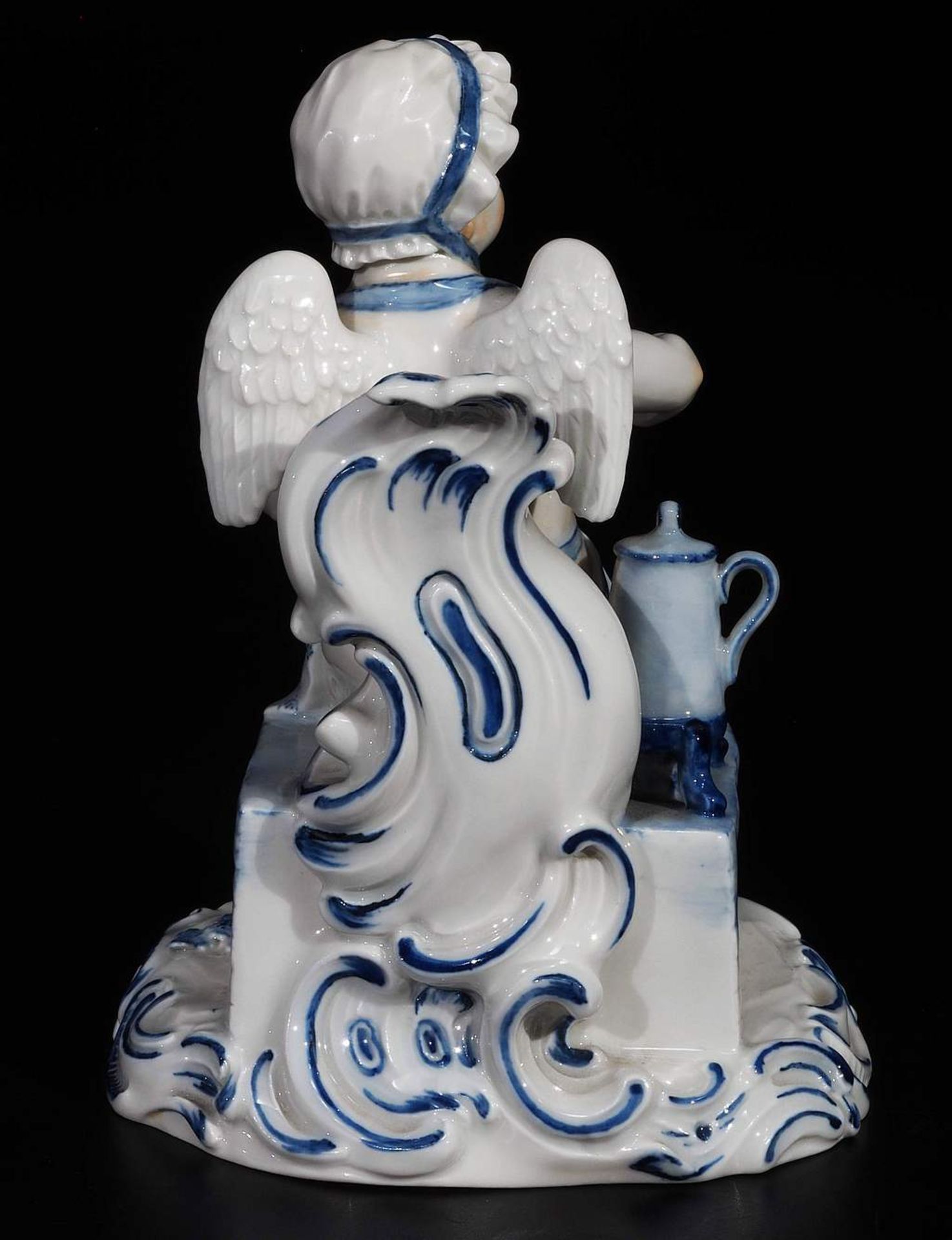 Amor mit Kaffeemühle. Amor mit Kaffeemühle. MEISSEN 1983, 1. Wahl. Modellnummer 73048. ModellAmor - Bild 4 aus 7