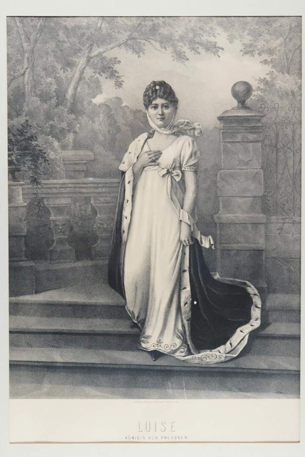 Luise Königin von Preußen, im weißen Seidenkleid mit HermelinmantelLuise Königin von Preußen,