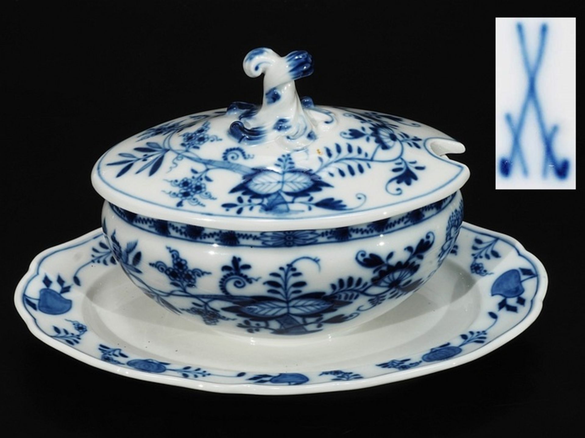 Kleine Blau-Dekor Terrine. MEISSEN 1860 - 1923, 1. Wahl. Kobaltblaue Unterglasurmalerei '"