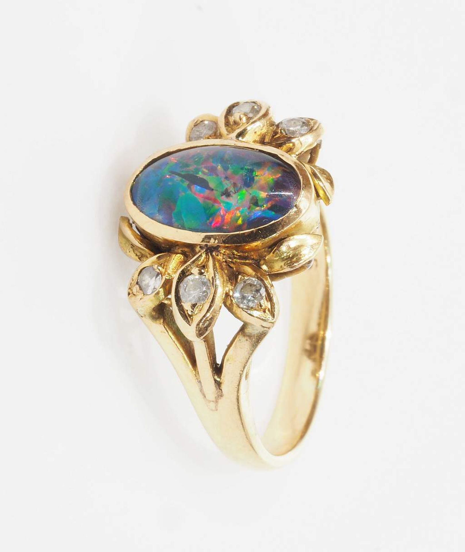 Ring mit Opal-Triplette mit Diamantbesatz. 585er Gelbgold, Diamanten ca. 0,06 ct. I-J/si., - Bild 2 aus 5