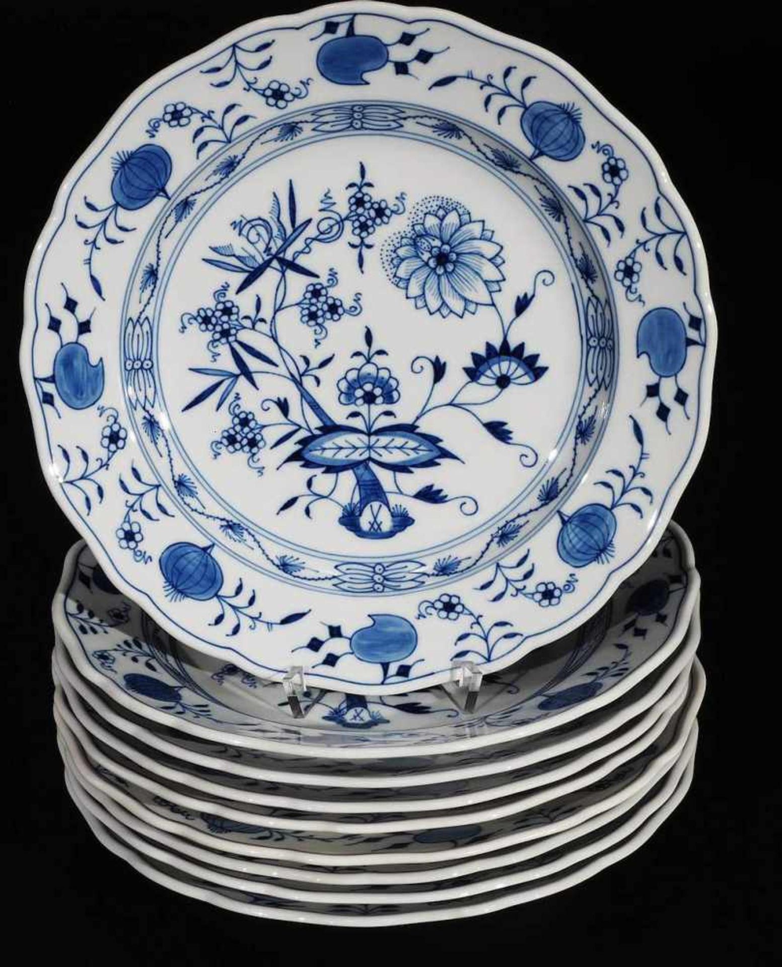 Speiseteller MEISSEN nach 1954, 1. Wahl. Kobaltblaue Unterglasurmalerei "Zwiebelmuster-Dekor". 9er - Bild 3 aus 5