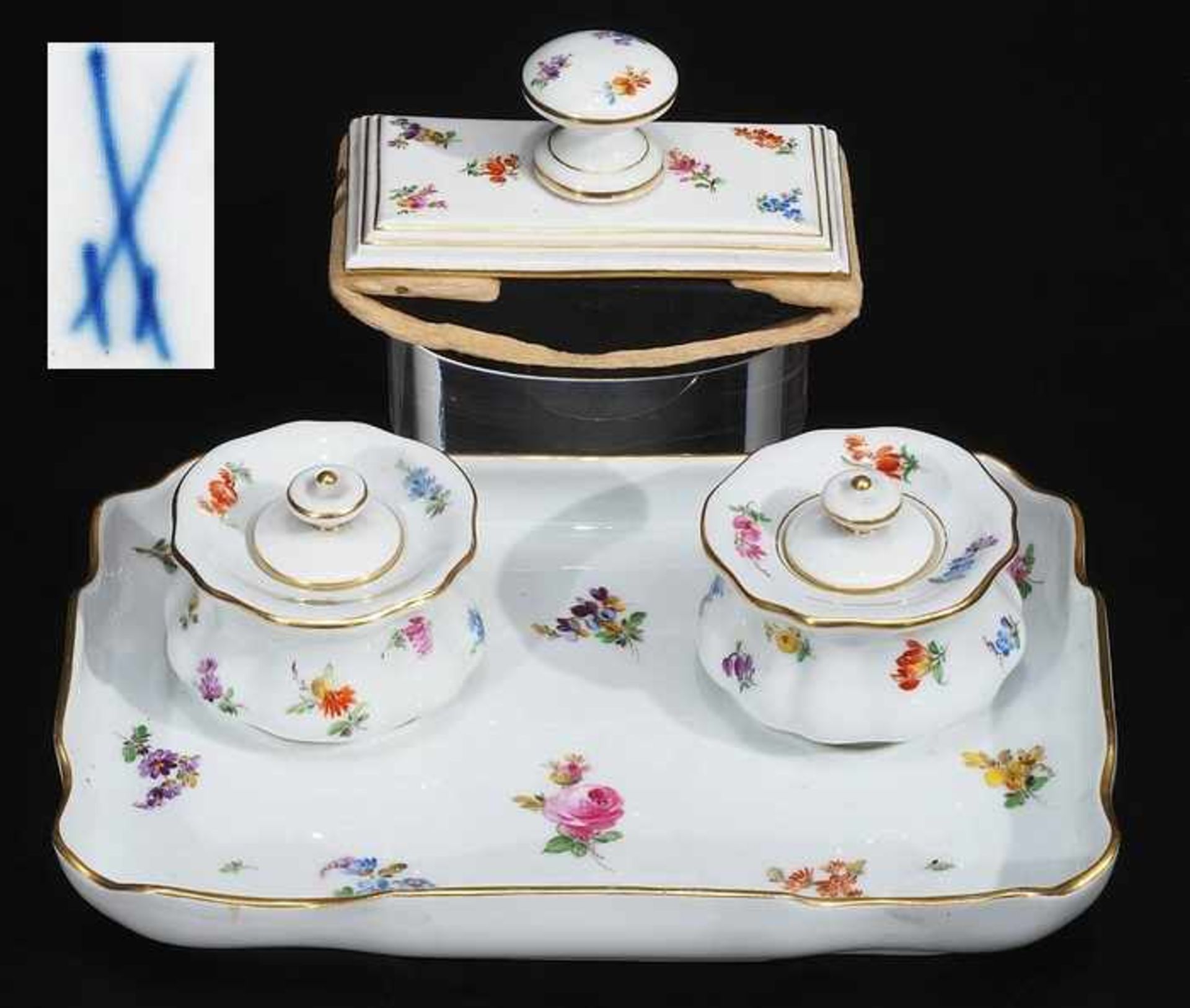 Schreibset, 1. Wahl, MEISSEN, 19. /20. Jahrhundert. Farbige Bemalung mit Streublumen-Dekor, gold