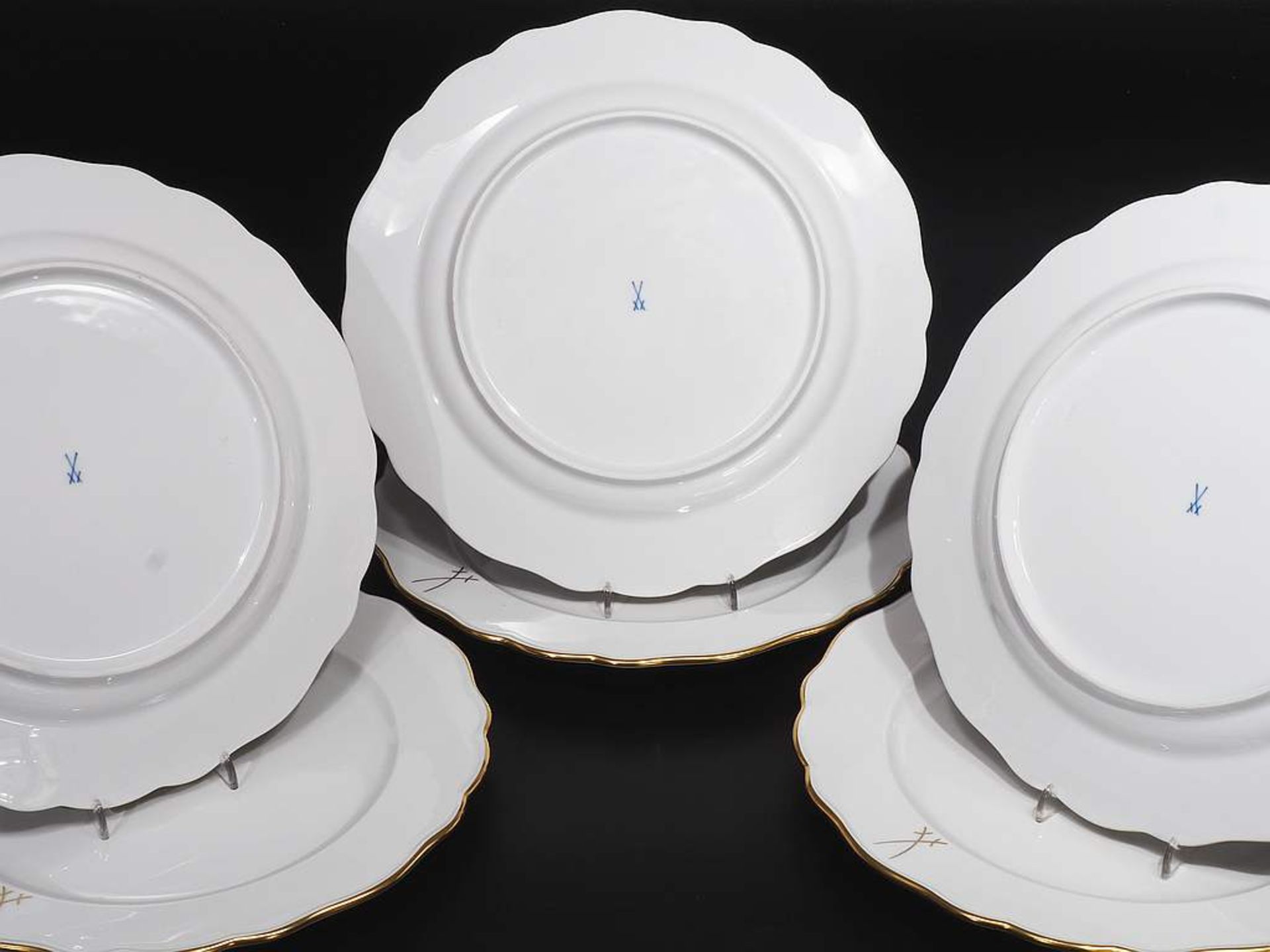 Platzteller, 6er Satz. MEISSEN 2006, 1. Wahl. Dekor Nr. 999 990, Form Nr. 00480. Runde Form, gold - Bild 5 aus 6