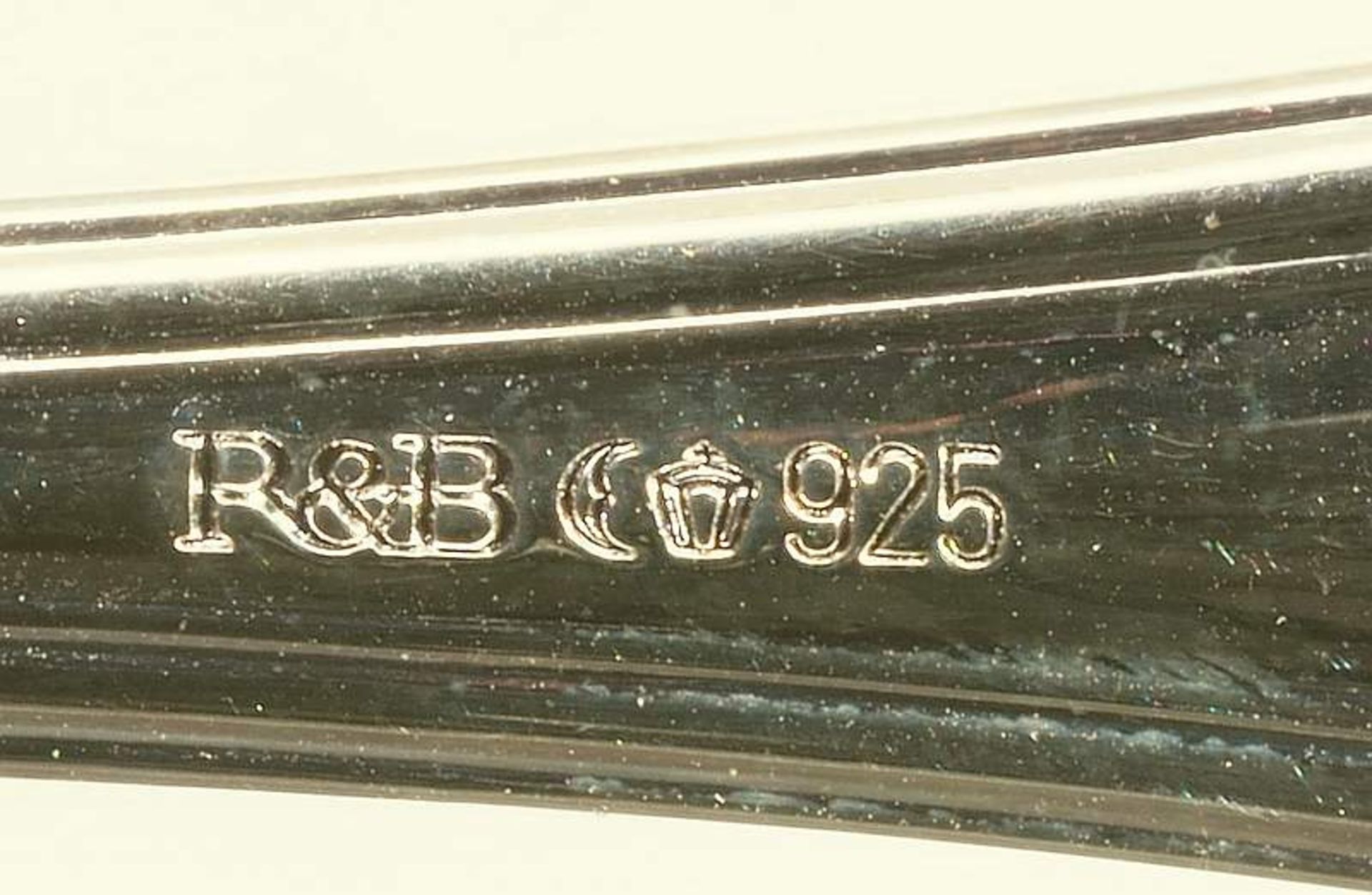 Drei Vorlegegabeln. ROBBE & BERKING, 925er Sterlingsilber. Länge 21 - 23 cm, Gewicht ca. 220 Gramm. - Bild 4 aus 4