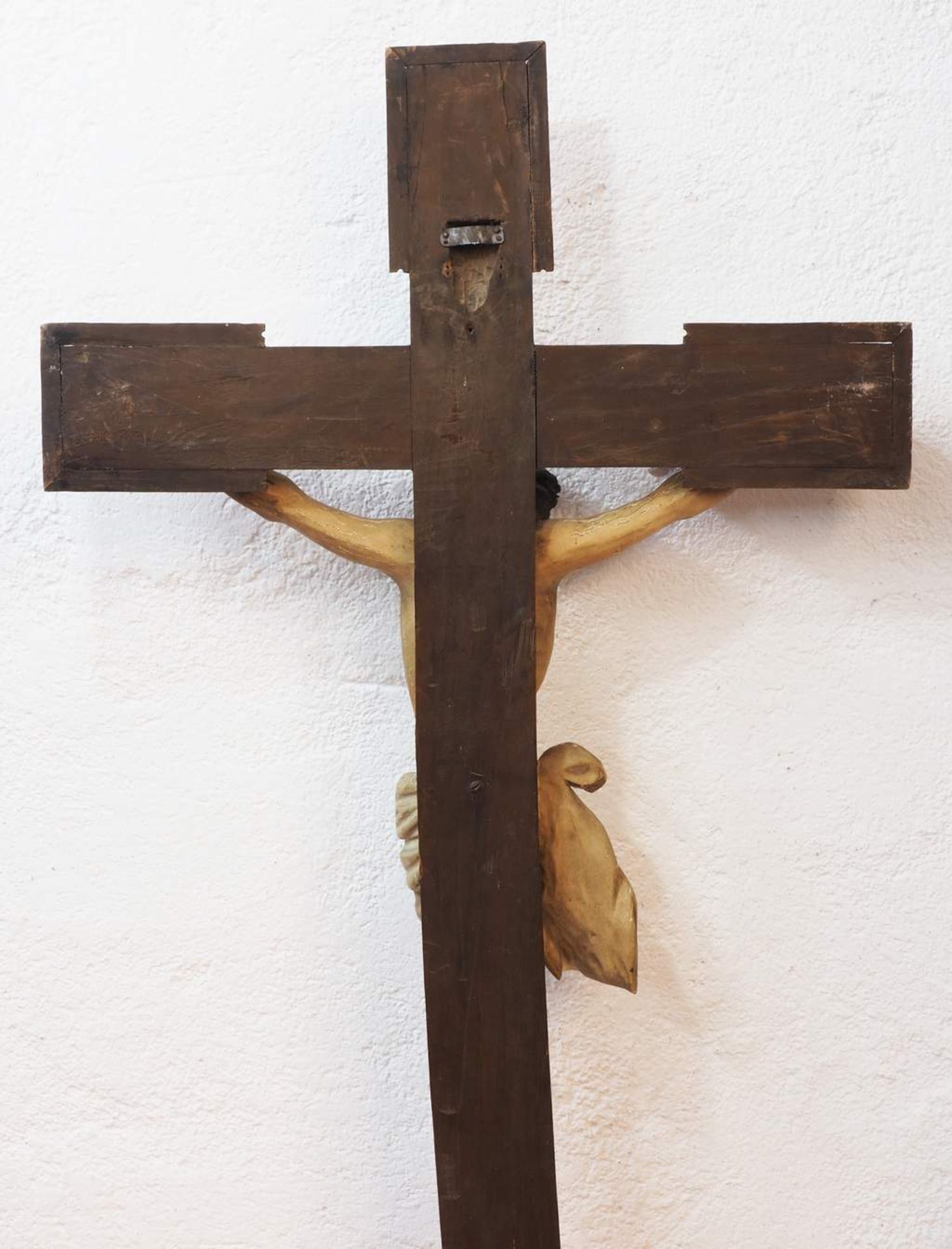Großes Kruzifix. Korpus Christi am Kreuz. Nazarena-Stil, um 1900. Dreinagel-Typus, Lindenholz - Bild 6 aus 6