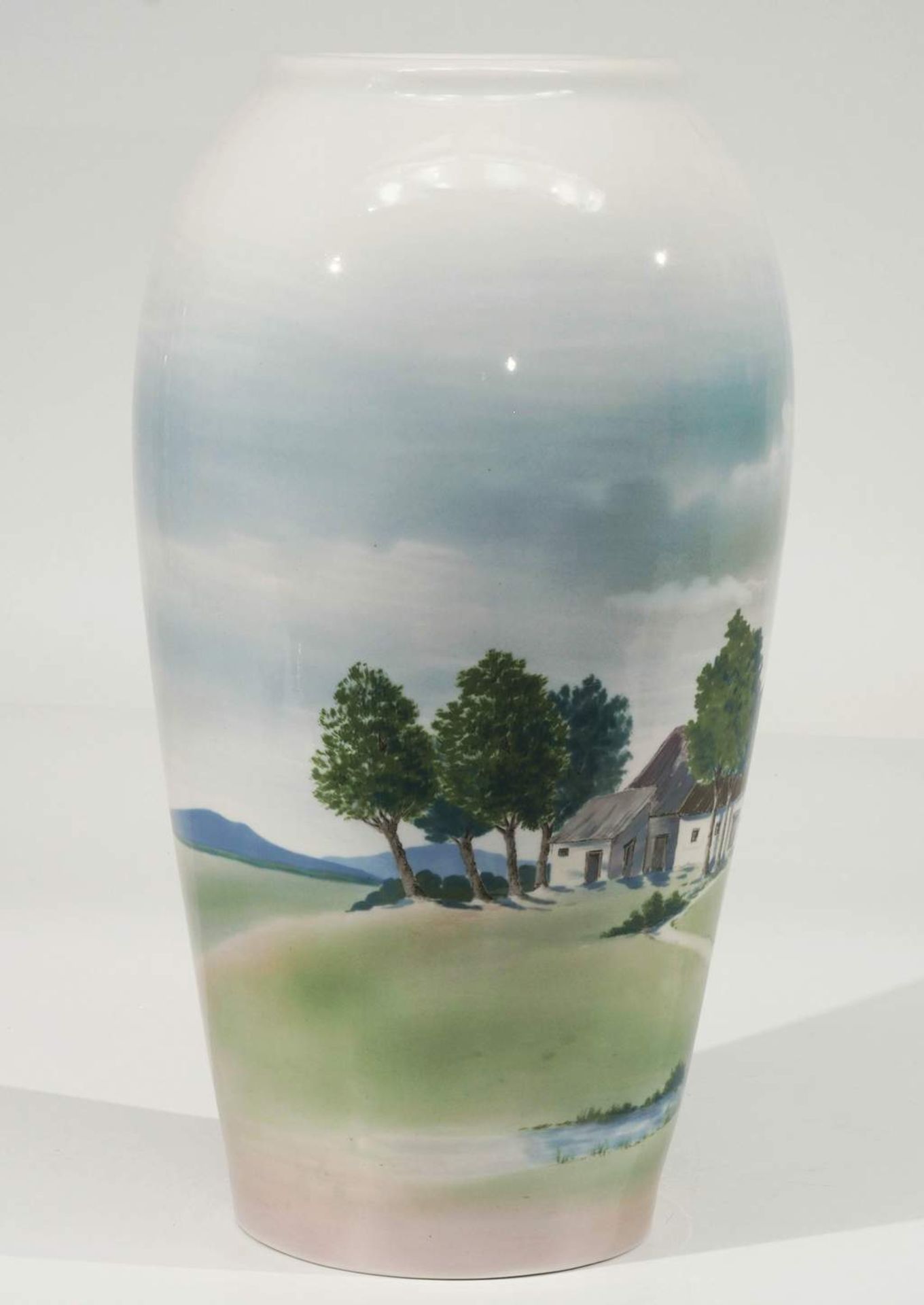 Jugendstil Bodenvase, ILMENAU, Metzler & Ortloff in Ilmenau. Hoher schlanker Korpus, polychrome - Bild 3 aus 6