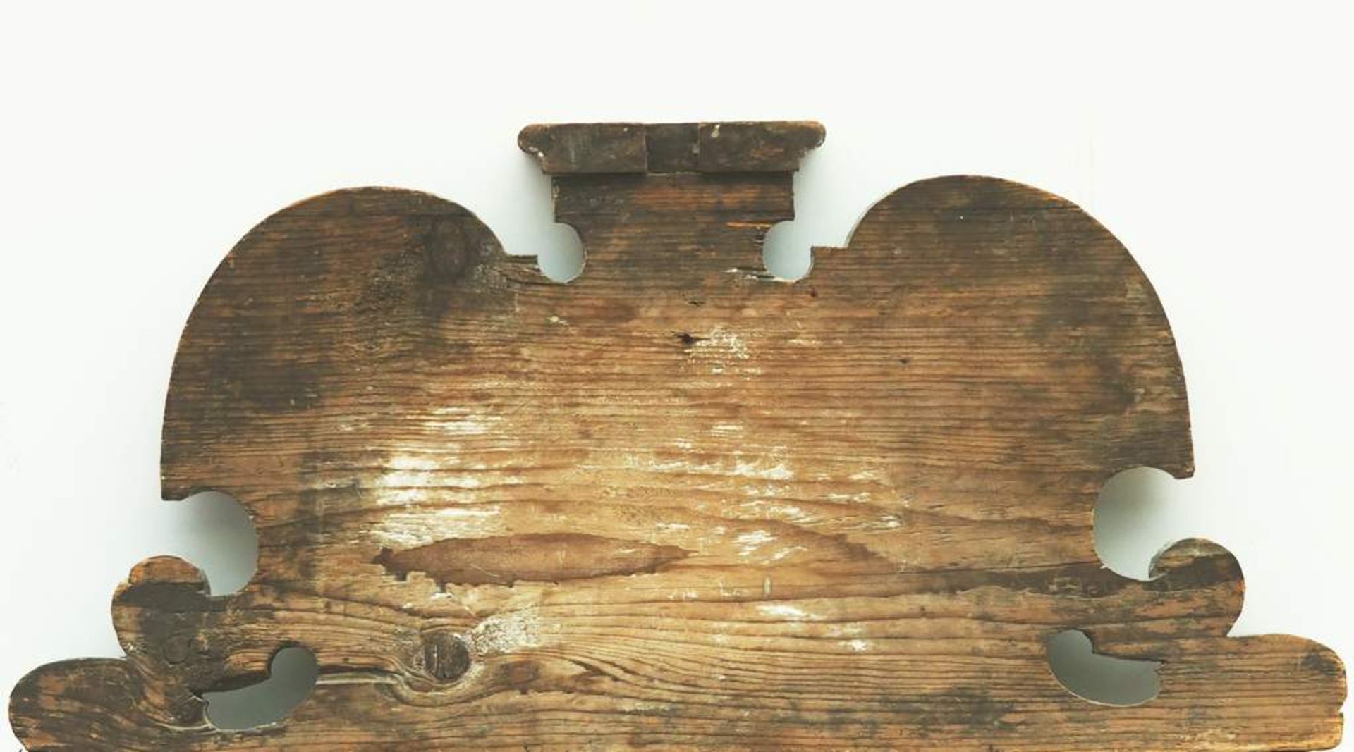 Supraporte. 18. Jahrhundert. Dekoratives geschweiftes Holz-Element aus Fichte, polychrom gefasst,<b - Bild 3 aus 3
