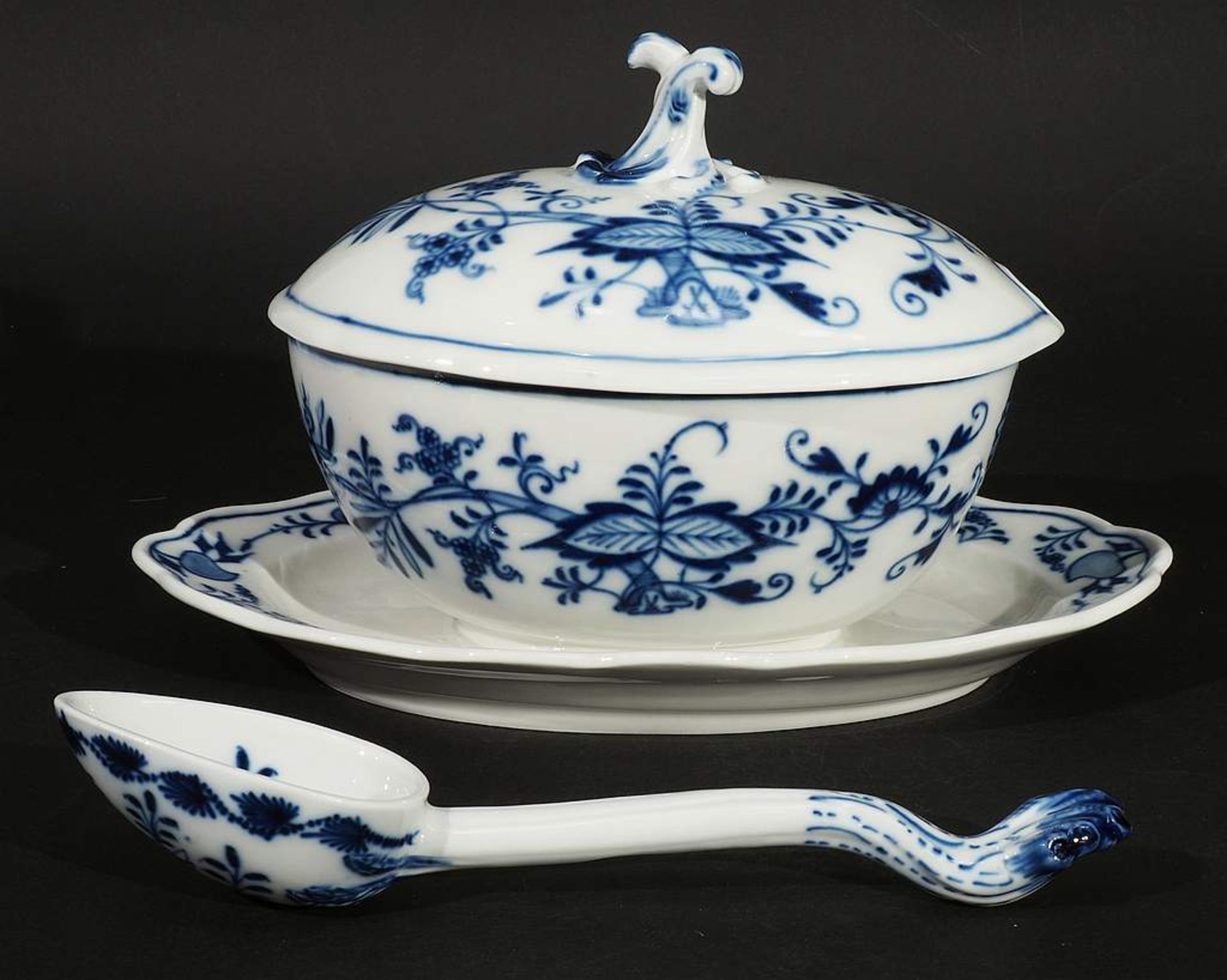 Blau-Dekor Terrine. MEISSEN 1957 - 1972, 1. Wahl. Kobaltblaue Unterglasurmalerei "Zwiebelmuster-<br - Image 4 of 7