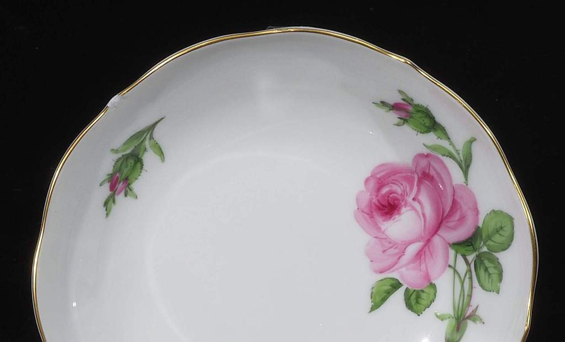 Paar Moccatassen. Untertassen. MEISSEN nach 1934. 1. Wahl. Farbige Bemalung Dekor "Rote Rose", gold - Bild 5 aus 5