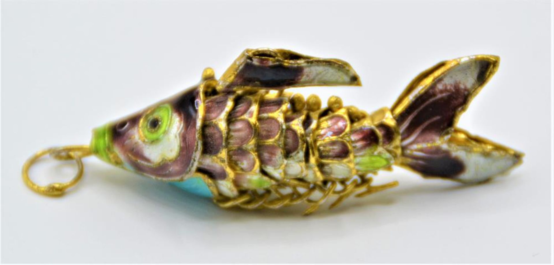 Wirbelfisch Anhänger emailliert, wahrscheinlich Silber vergoldet, ca. 5cm<