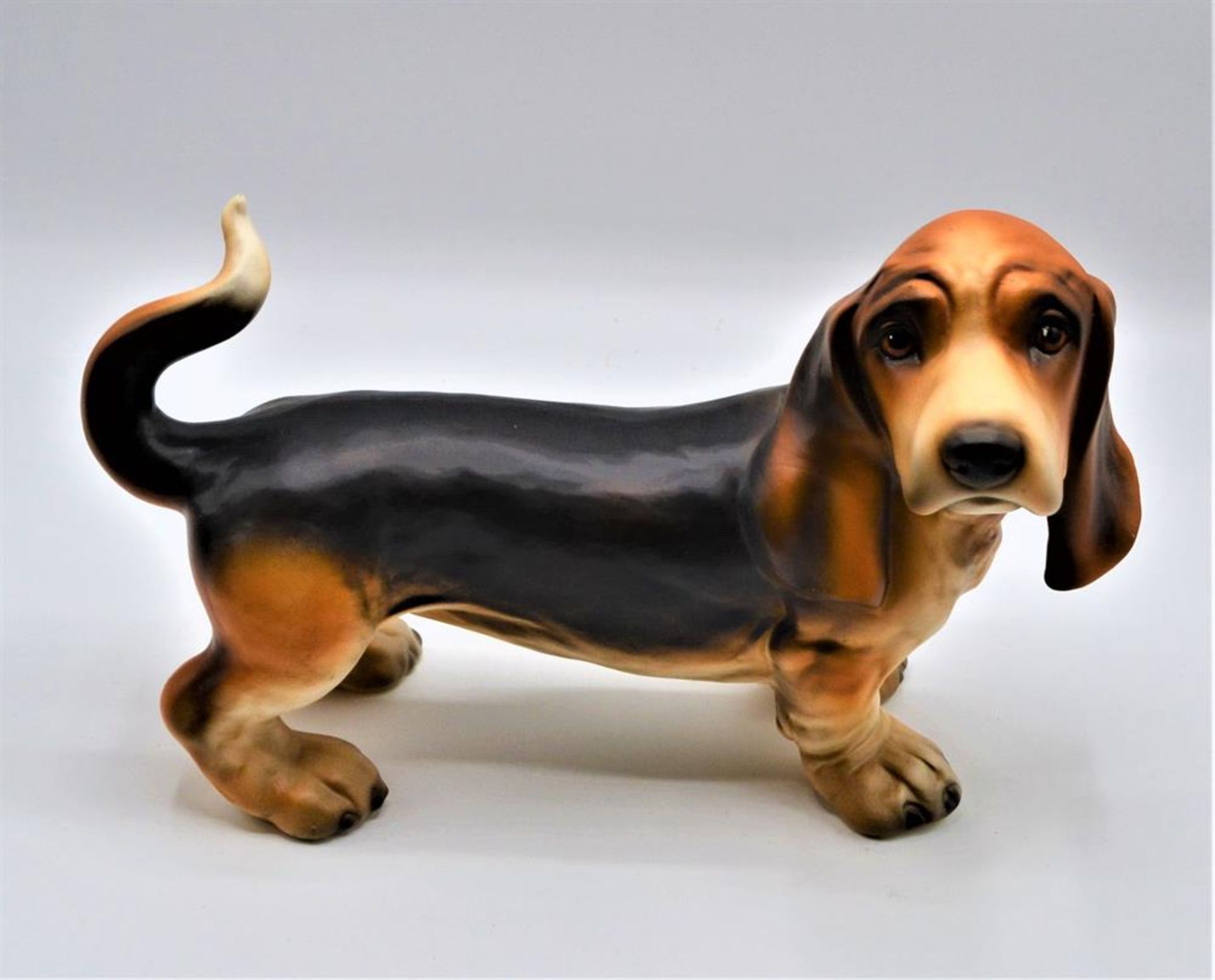 Goebel Porzellanfigur Beagle Nr. 30045 ca. 27cm