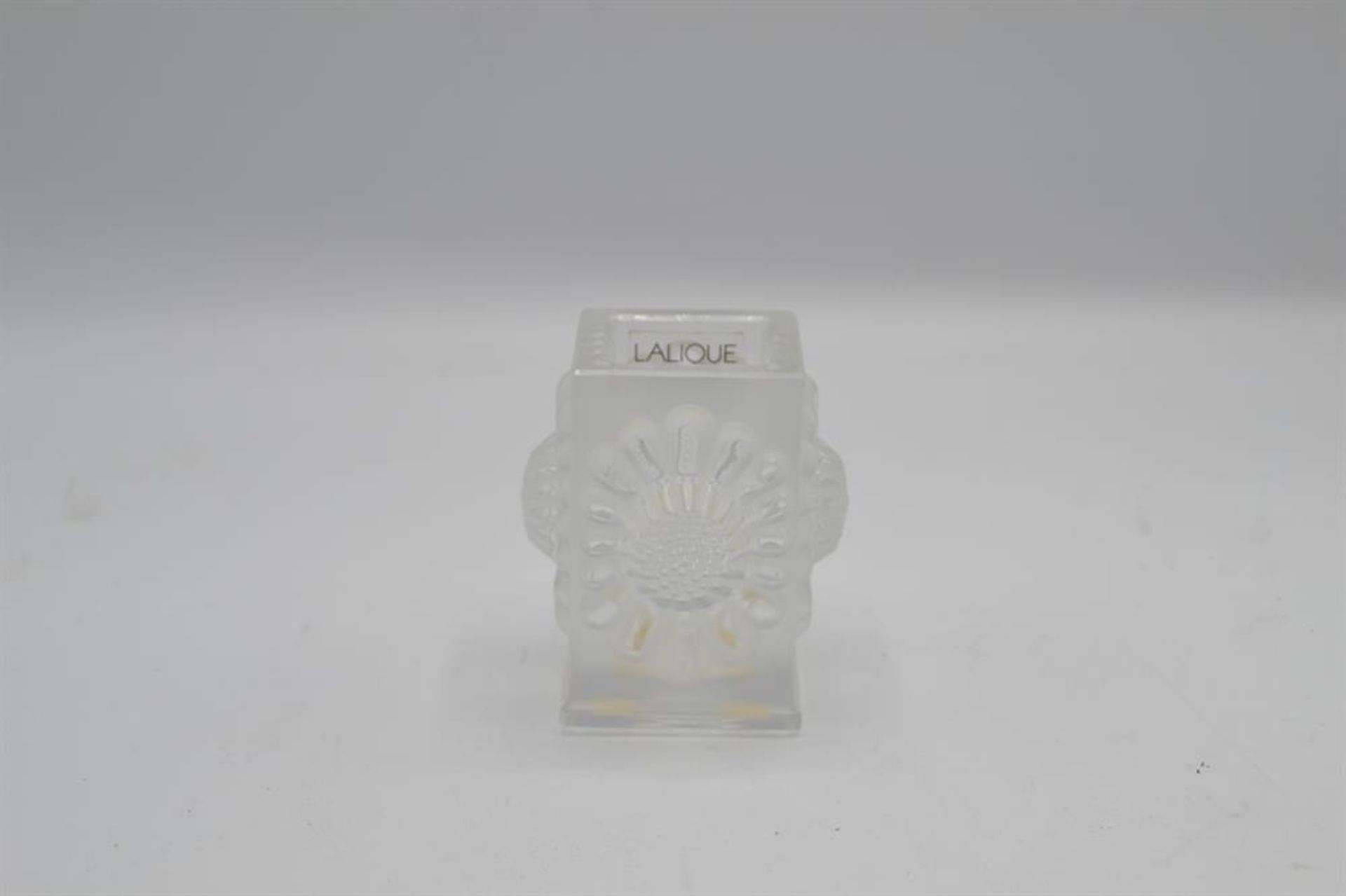 Lalique Vase Kristallglas Sonnenblumen Relief, handsigniert "Lalique France" 8cm