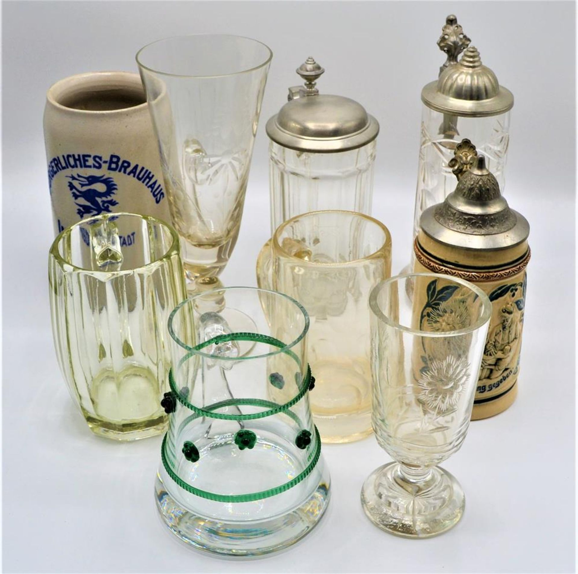 Konvolut Gläser/Bierkrüge 9-teilig, darunter auch mundgeblasene und geschliffene Gläser