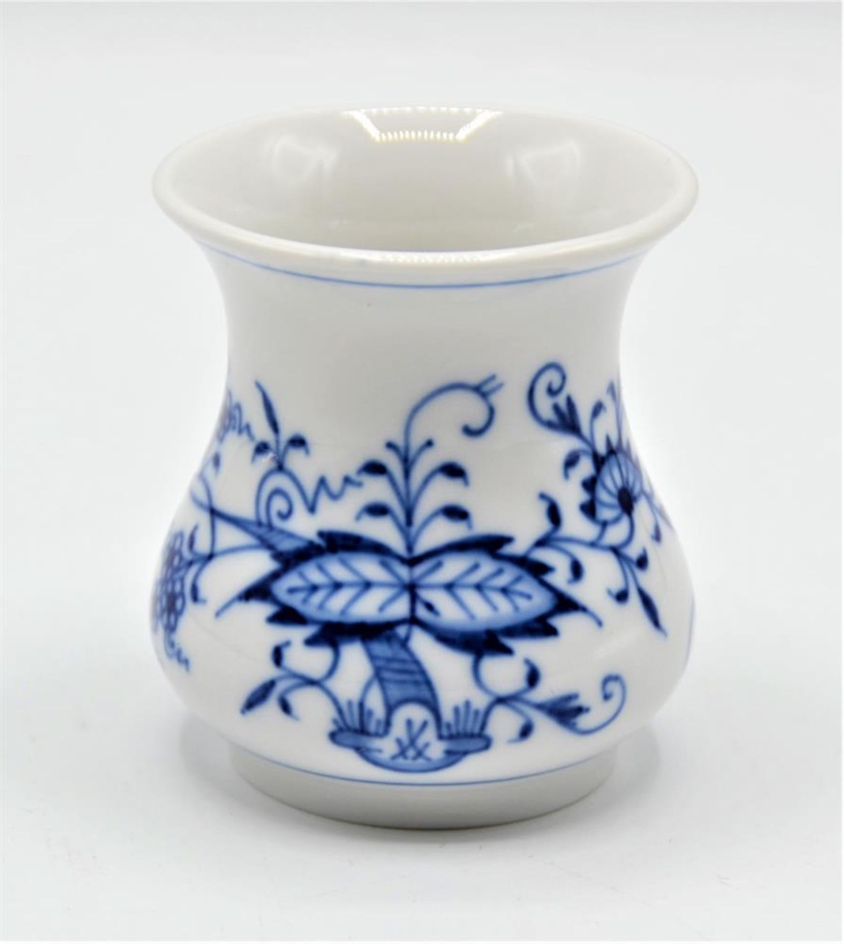 Vase klein Meissen Porzellan Zwiebelmuster 6,5cm