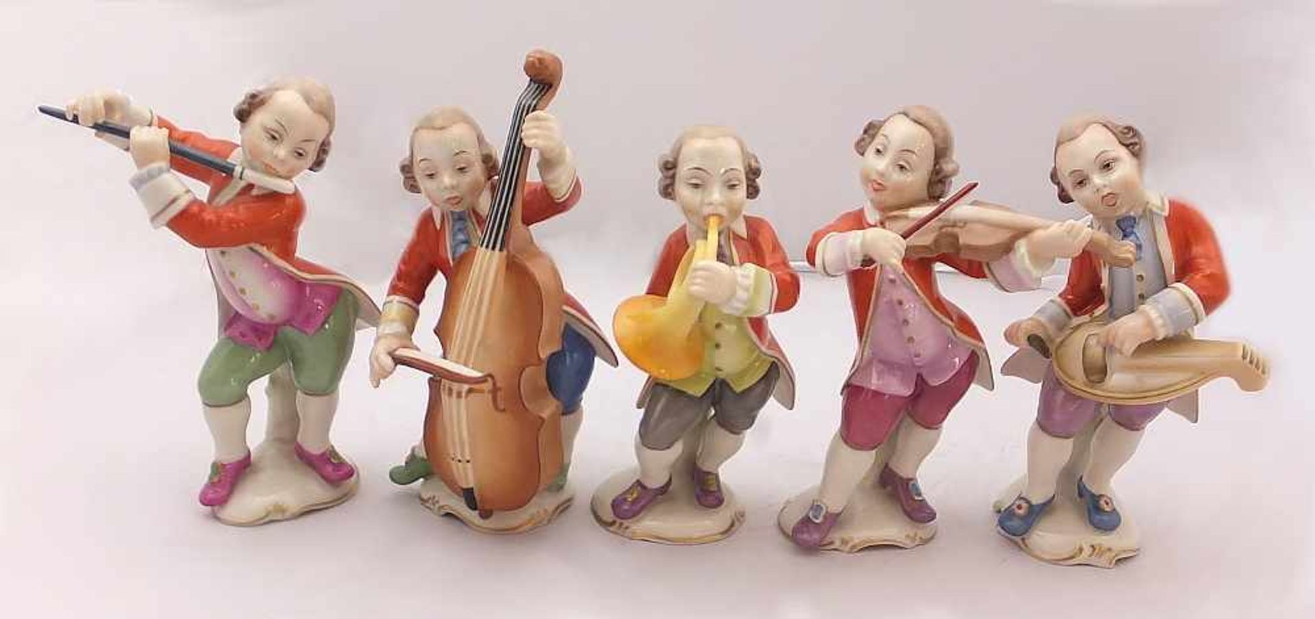 5 Figuren Porz. HUTSCHENREUTHER "Musikanten"Entw. Karl HIMMELSTOß (wohl 1878-1967) Unterglasurbem.