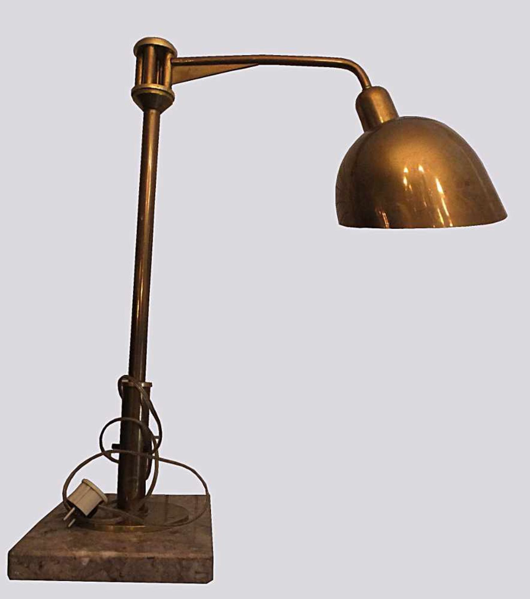 TischlampeMessing H ca. 60cm auf Marmorsockel Asp.