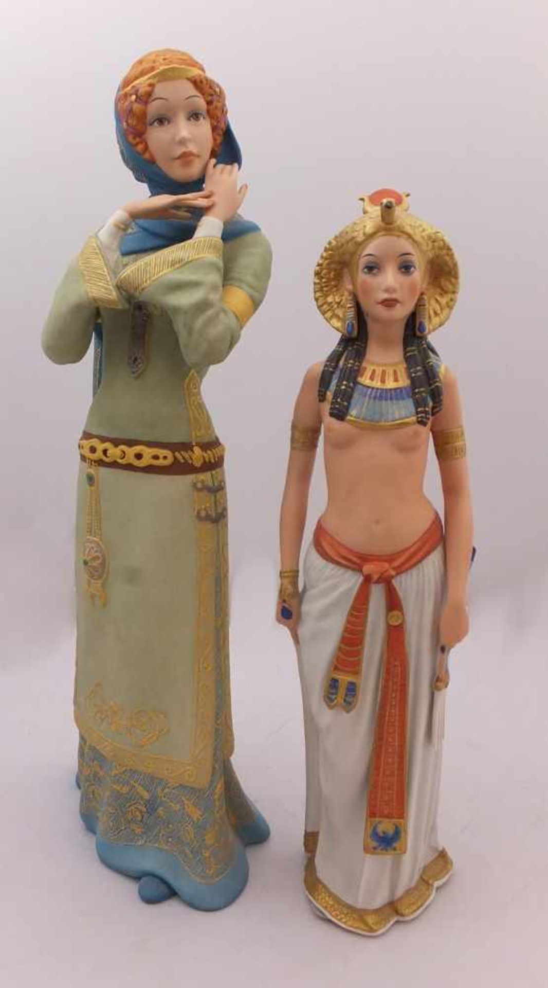 2 Figuren Bisquitporz. HUTSCHENREUTHER "Cleopatra""Isolde" Entw. Dolores VALENZA lim. Auflage bem.