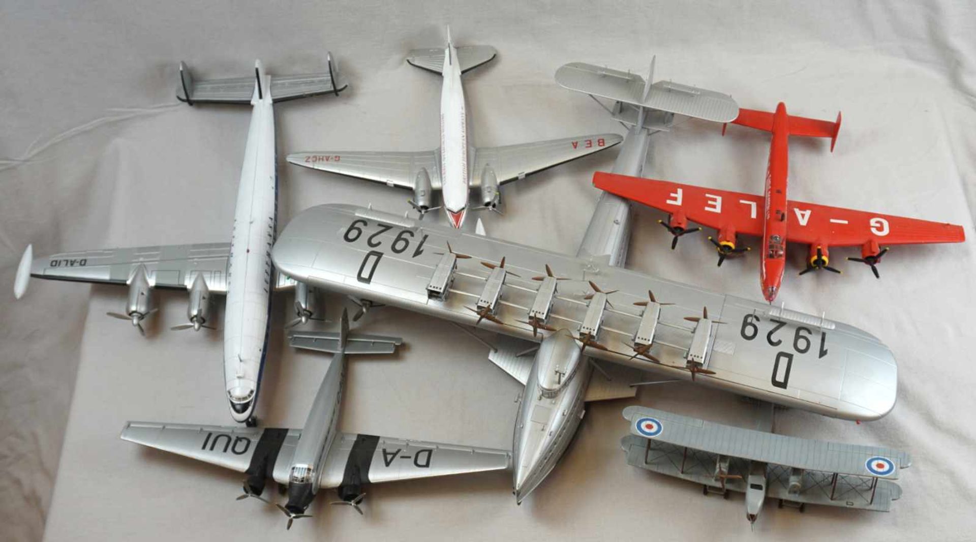 1 Konv. Modellflugzeuge - Bild 2 aus 3