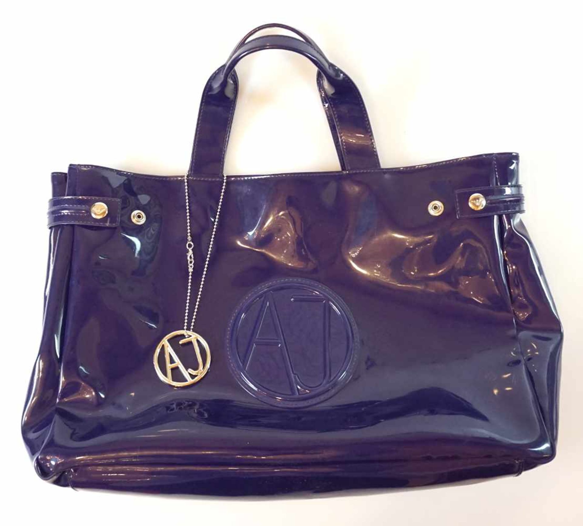 1 Handtasche ARMANI JeansKunststoff lila Gesamthöhe ca. 41cm Tsp.