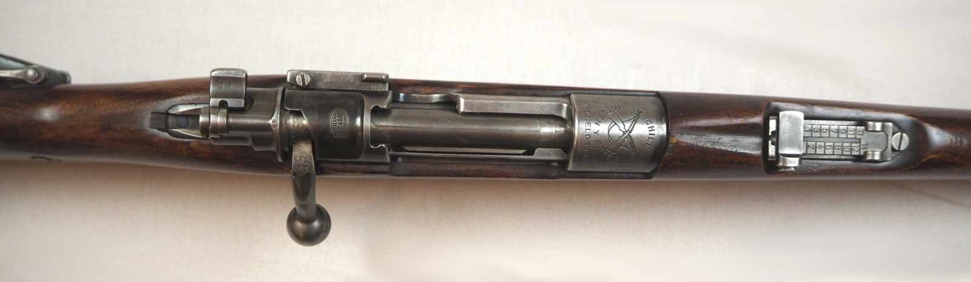 1 Repetiergewehr MAUSERauf Schaft bez. "Chile Orden Y Patria Modelo 1935" Holzschaft L ca. 106cm - Bild 2 aus 2