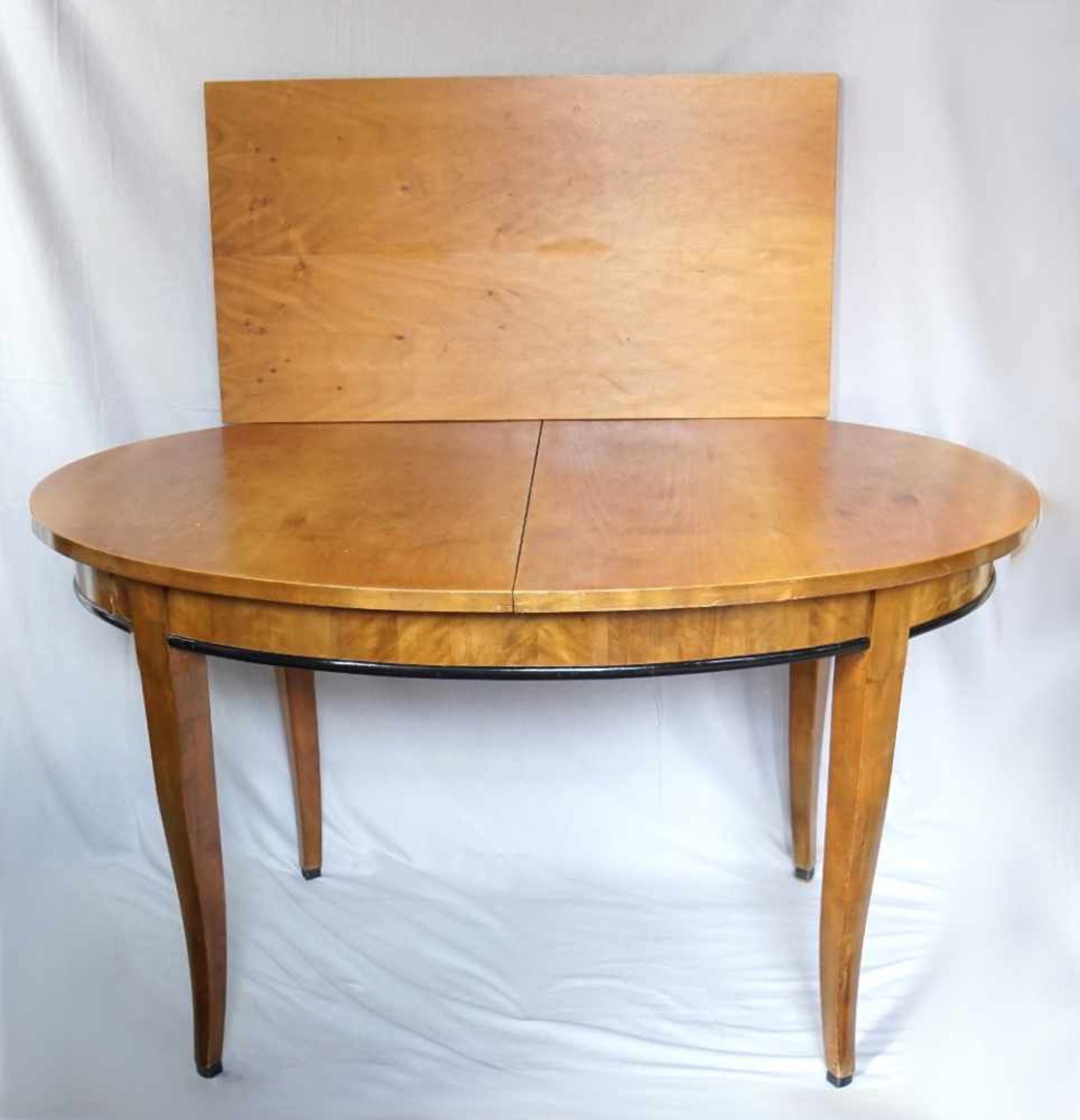 1 SitzgarniturBiedermeier/Wiener Barock 19. Jh. ovale Tischpl. ausziehbar L ca. 140cm m. 6 Stühlen H - Bild 2 aus 2