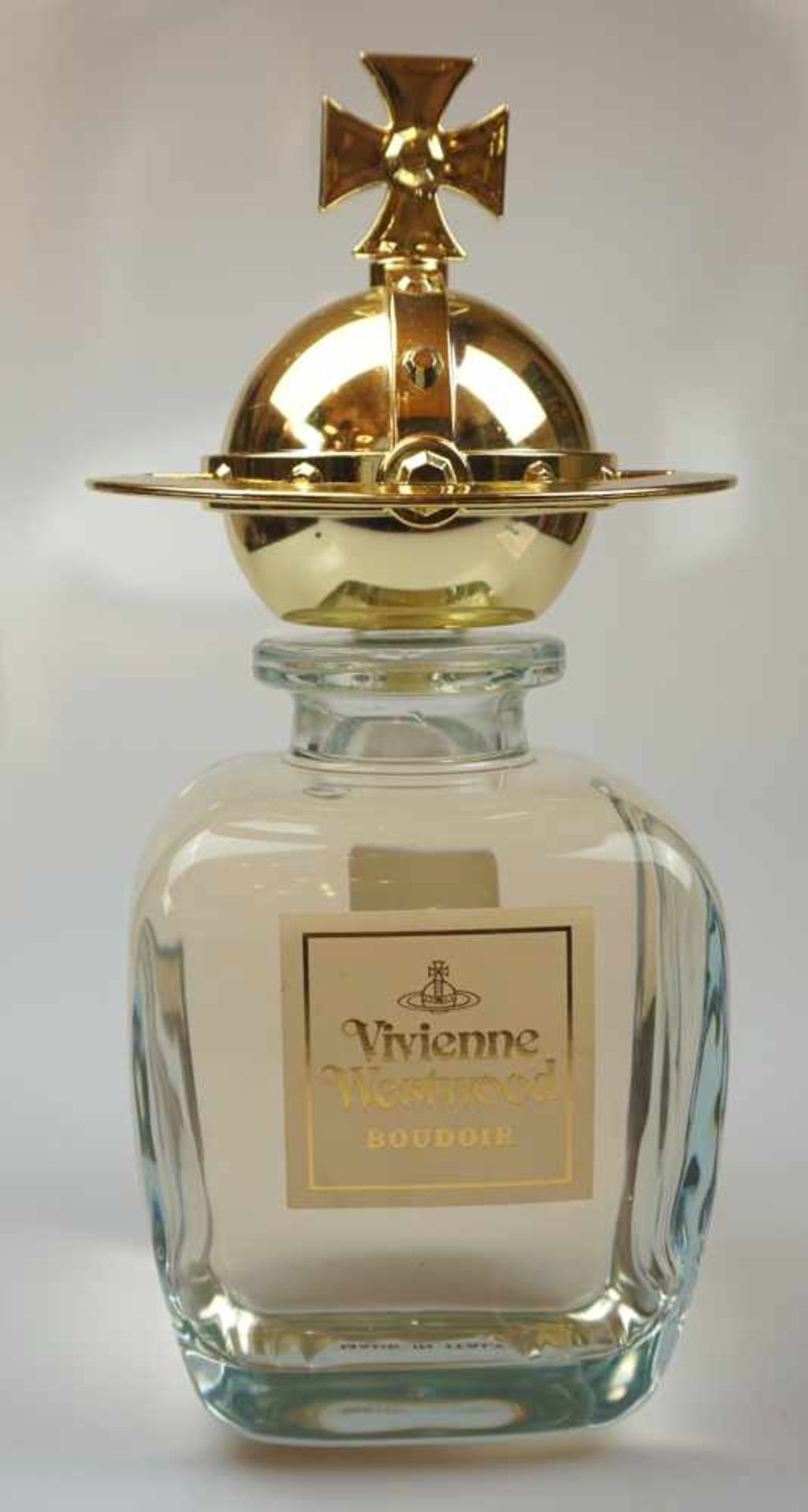 1 großer Parfumflakon Vivien WESTWOODGlas m. Ersatzfüllung H ca. 39cm Gsp.