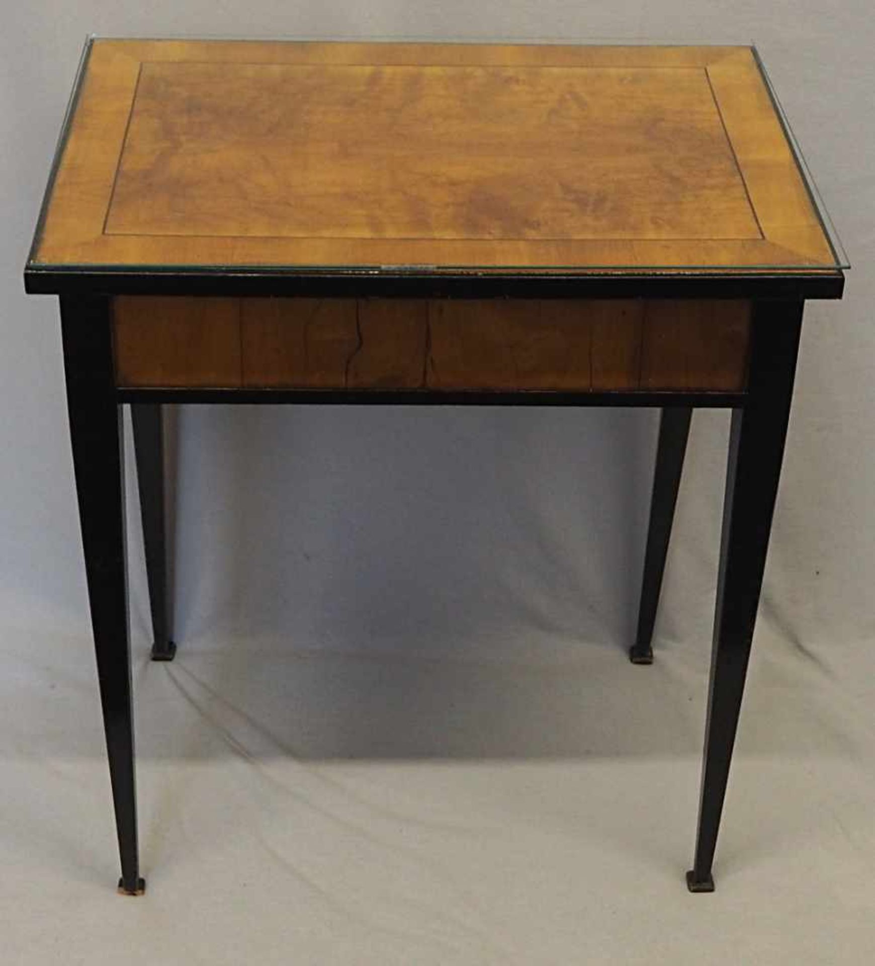 1 NähtischchenHolz Biedermeier 19. Jh. ca. 73x65x45cm min. besch. Asp.