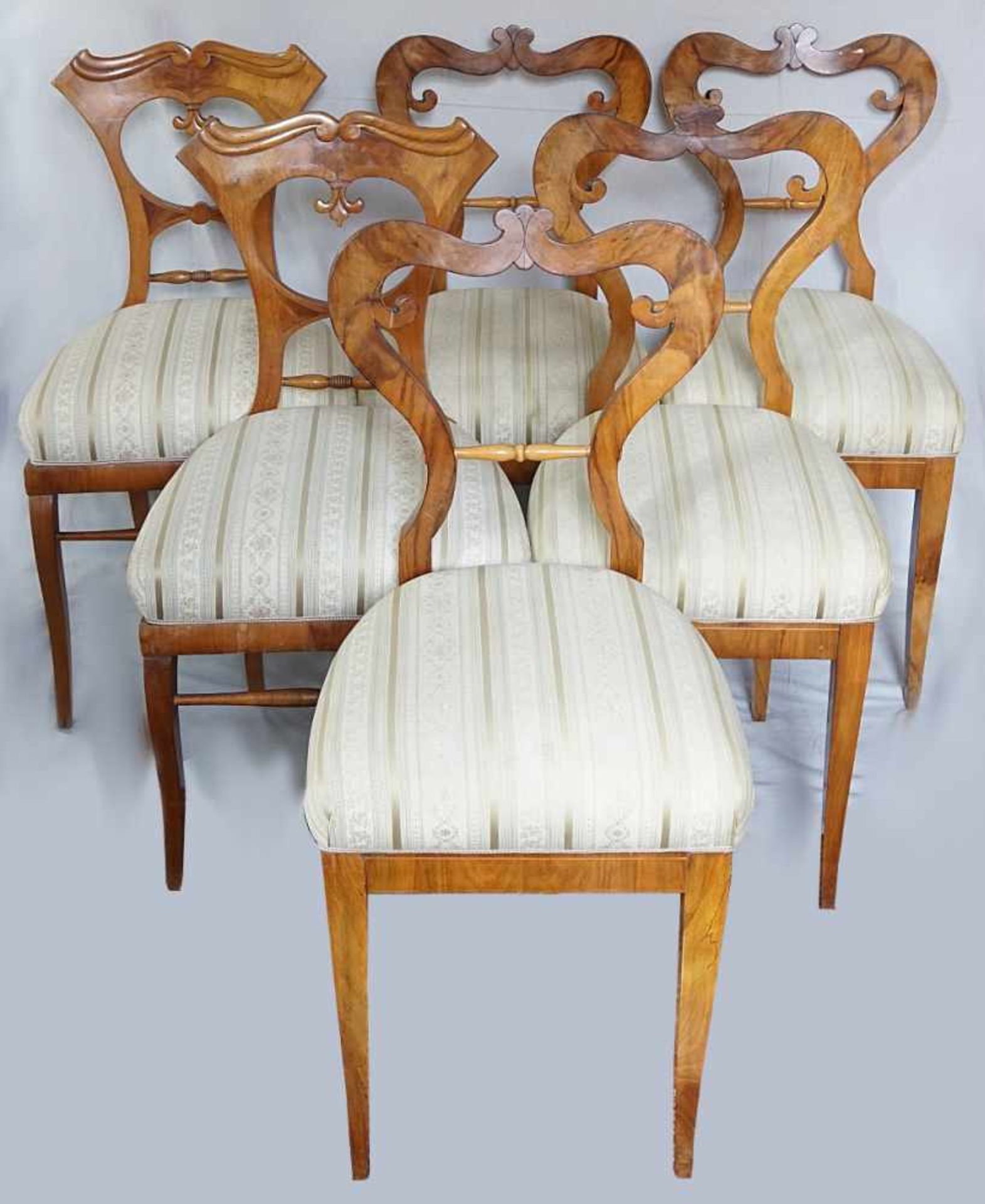 1 SitzgarniturBiedermeier/Wiener Barock 19. Jh. ovale Tischpl. ausziehbar L ca. 140cm m. 6 Stühlen H