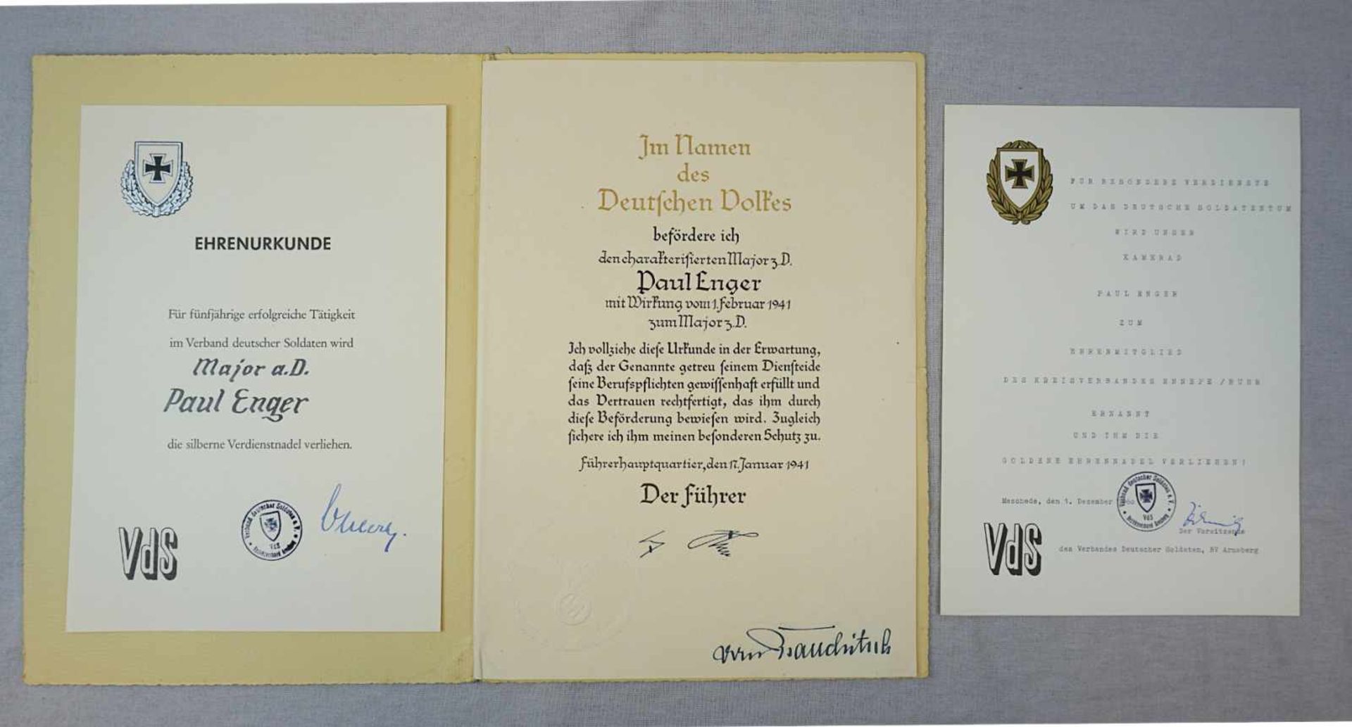 1 Konv. Dokumente/Urkunden 3. Reich u.a.:"Beförderung zum Major z.D." dat. 1941 mit Unterschrift u.