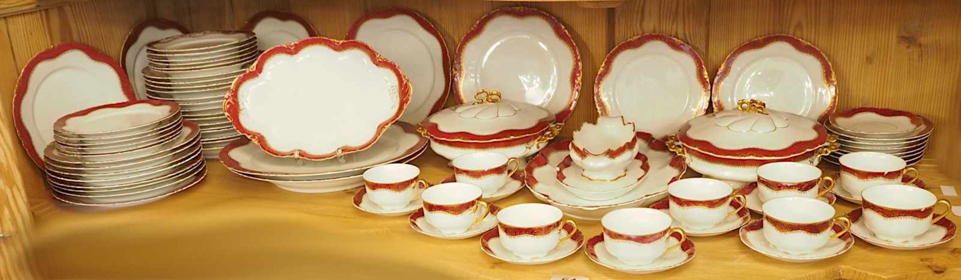 1 Speise-/Kaffeeservice Porzellan ROSENTHAL für ca. 10 Personen um 1900/10 Dekor "Versaille",</b