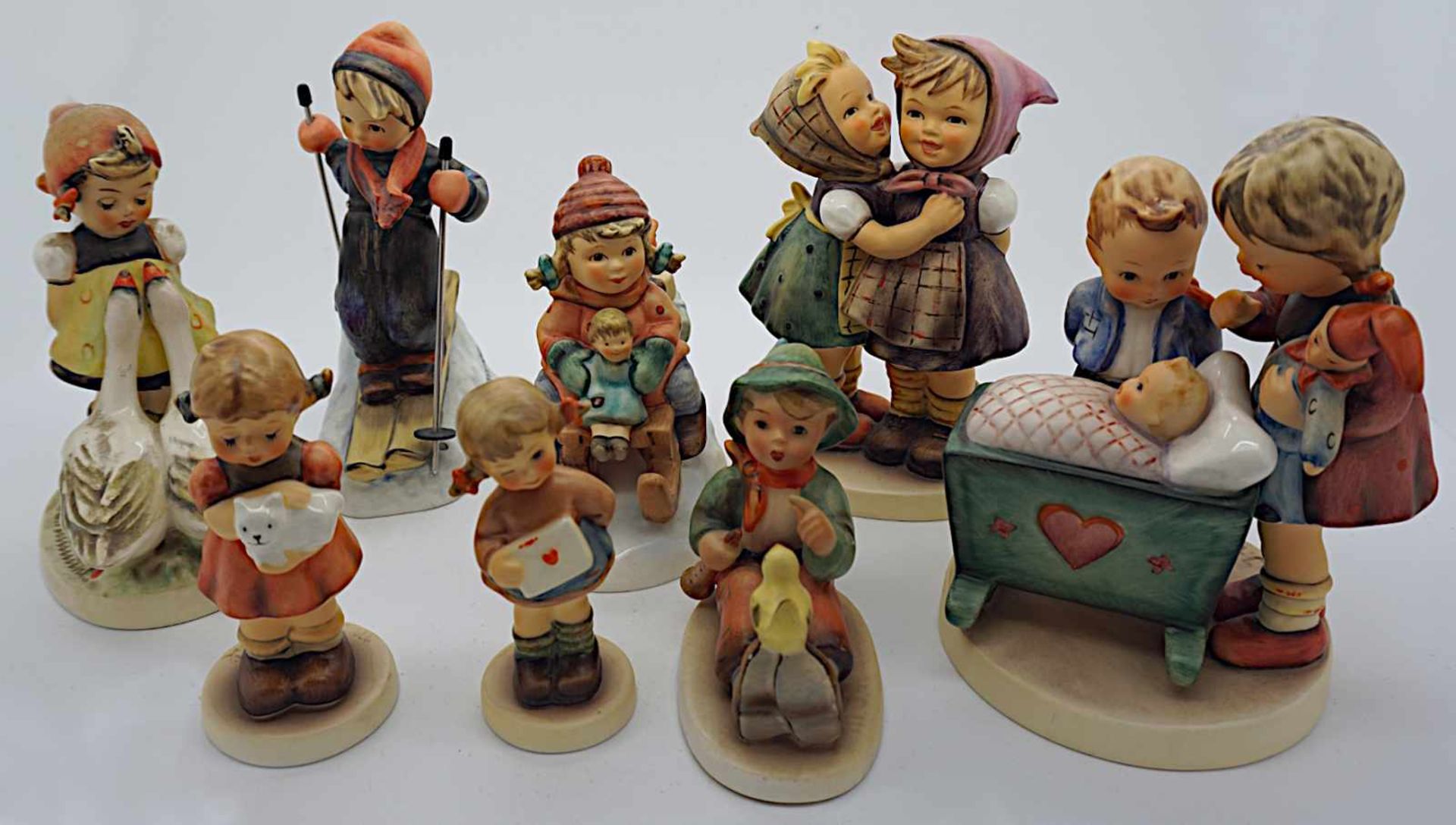 1 Konv. Porzellanfiguren GOEBEL "Hummelkinder"