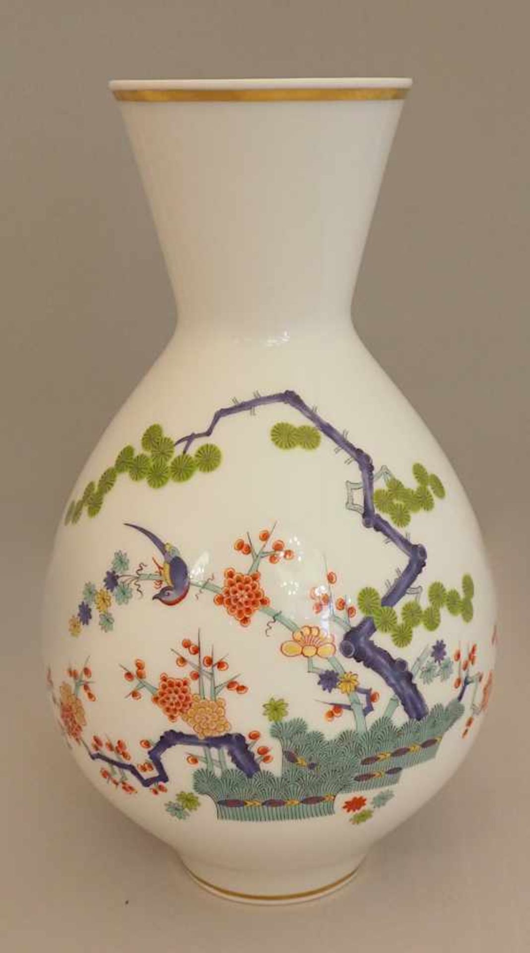 1 Vase Porzellan MEISSEN, polychromer Dekor "Kakiemon", 20.Jh.,