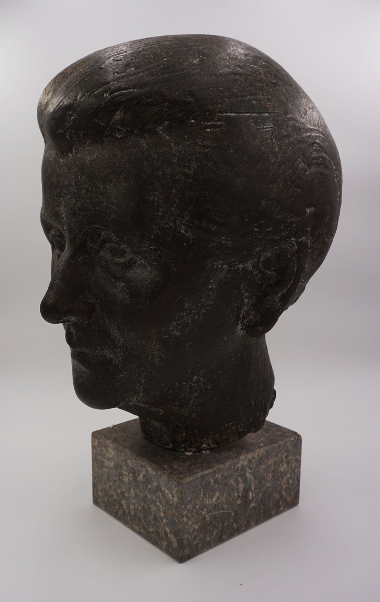2 Plastiken Bronze "Portrait von Dr. Joseph E. Drexel, Gründer der Nürnberger Nachrichten und s - Bild 3 aus 7