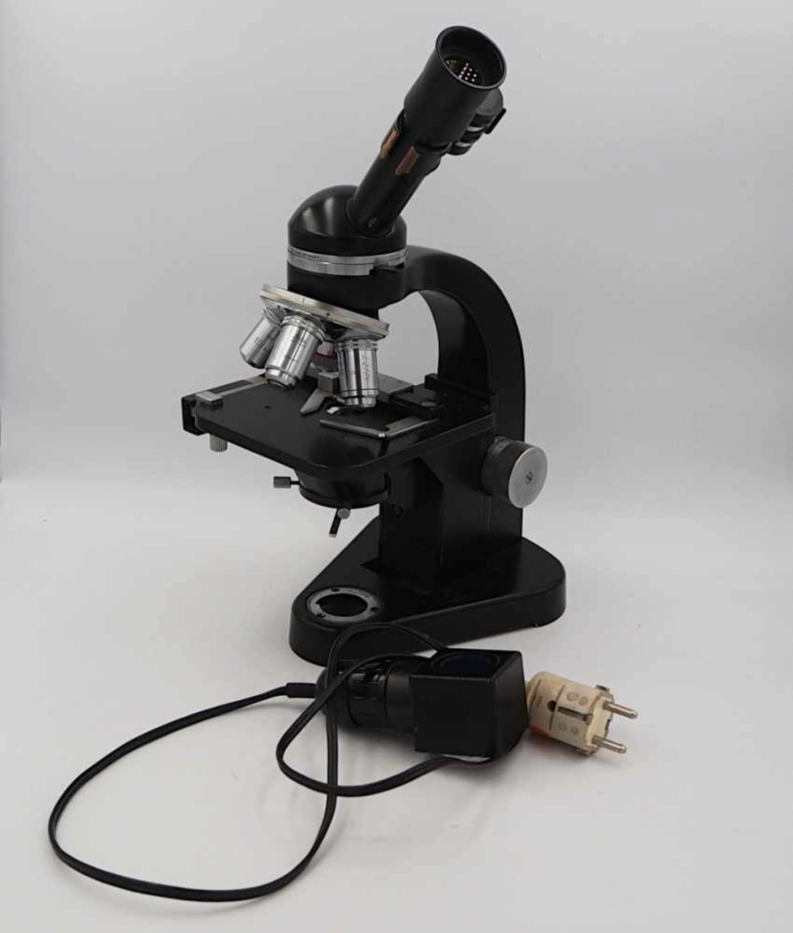 1 Mikroskop E. LEITZ, Wetzlar Nr. 496179Mikroskop LEITZ Nr. 742347 sowie Nr. 576064, m - Bild 2 aus 3