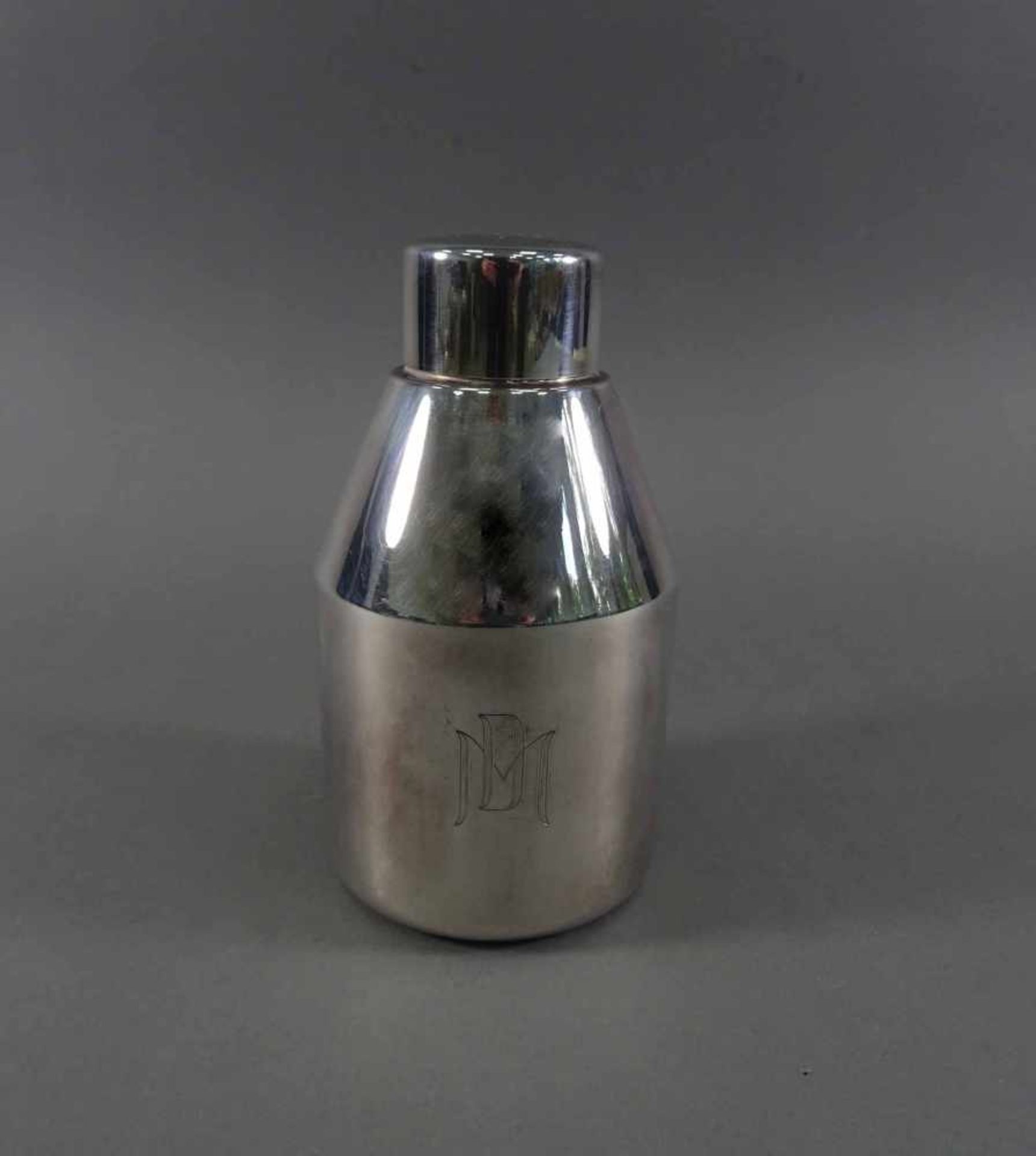 Teedose, 830 Silber, MonogrammH = 14 cm, ca. 268 g, Gebrauchsspuren