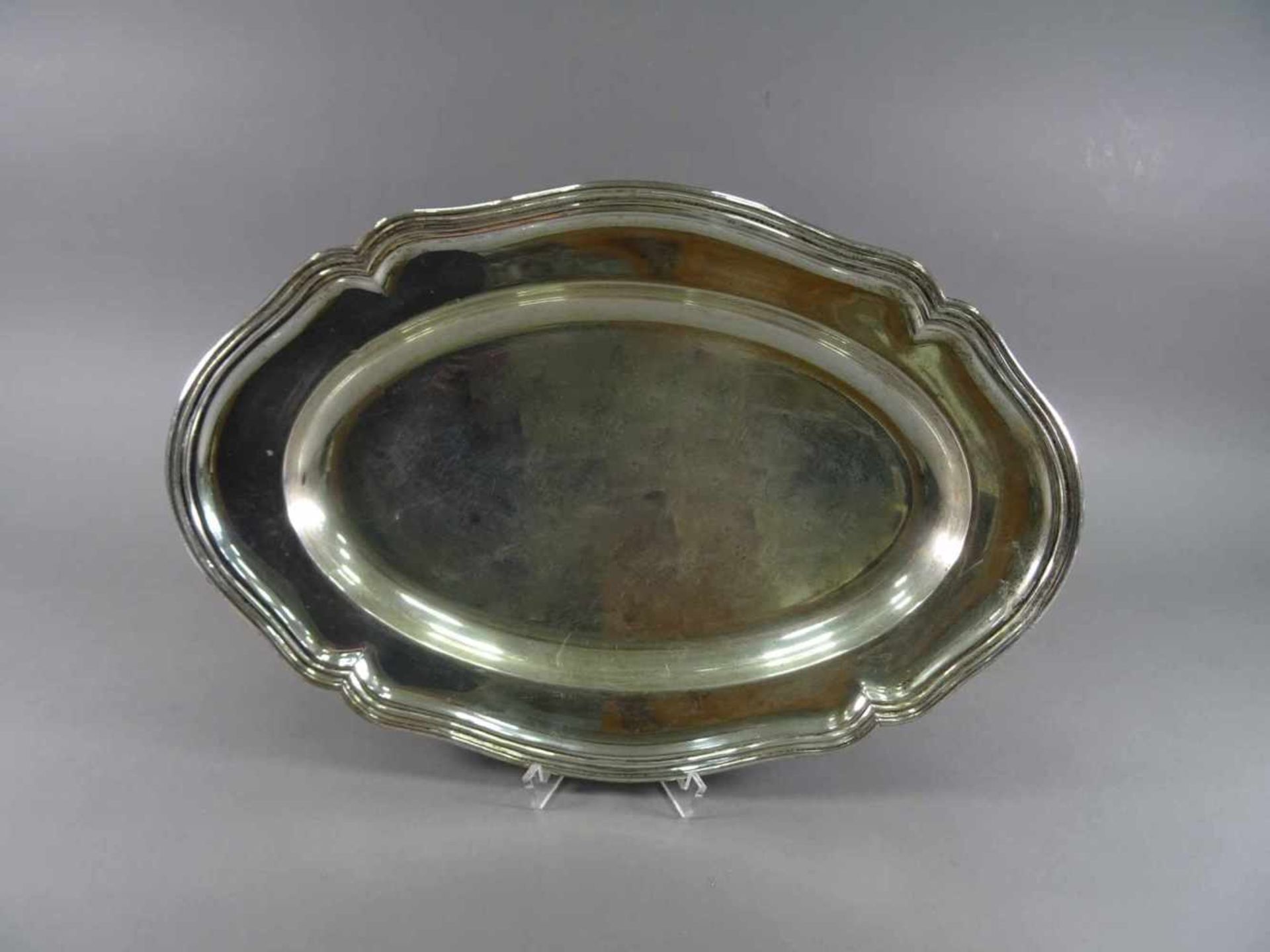 Platte, 835 Silber, WilkensBarockstil, oval, L = 39,5 cm, ca. 639 g, Druckstellen