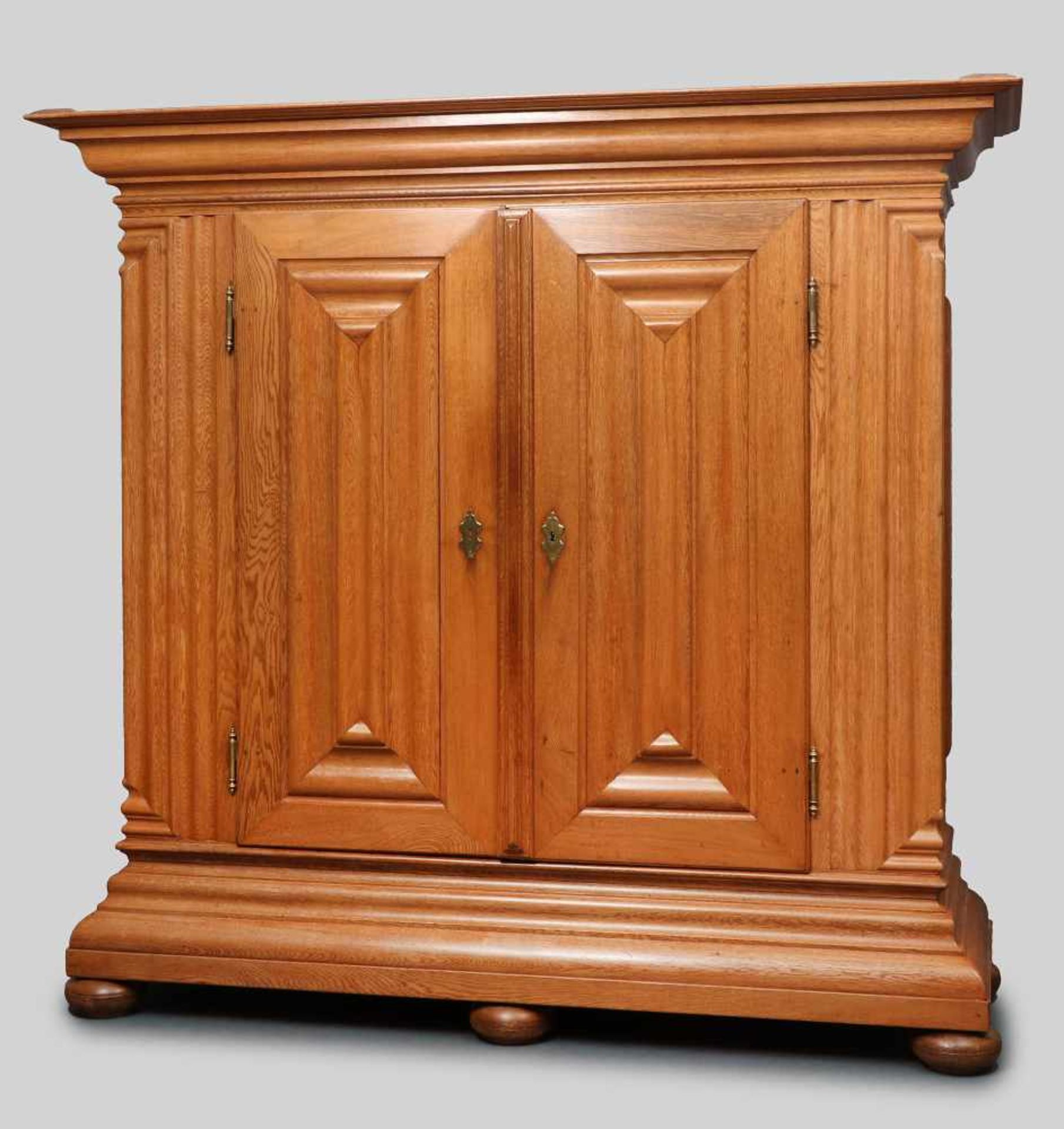 Frankfurter Nasenschrank, Barock