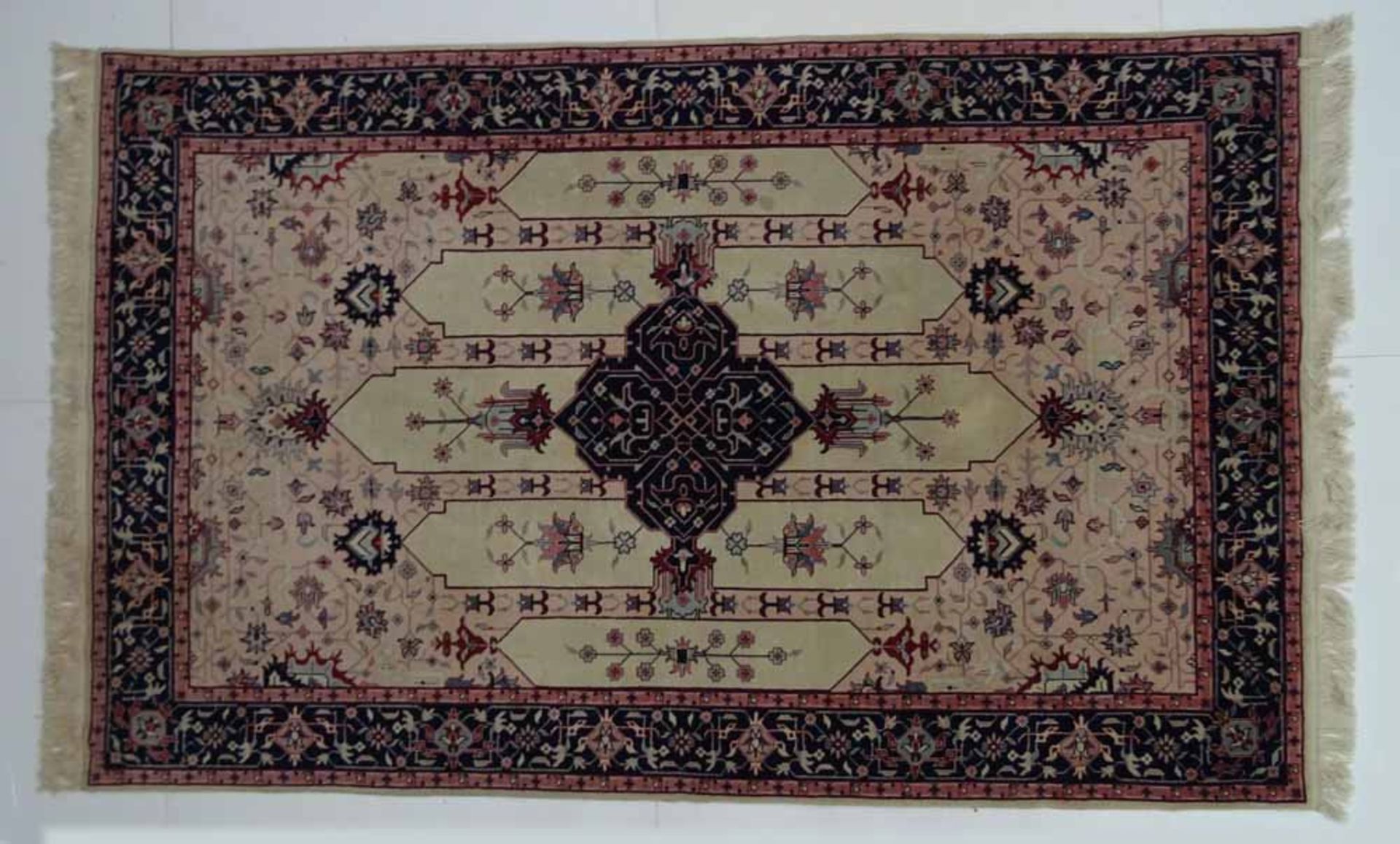 Indo-Täbriz, 244 x 152 cm