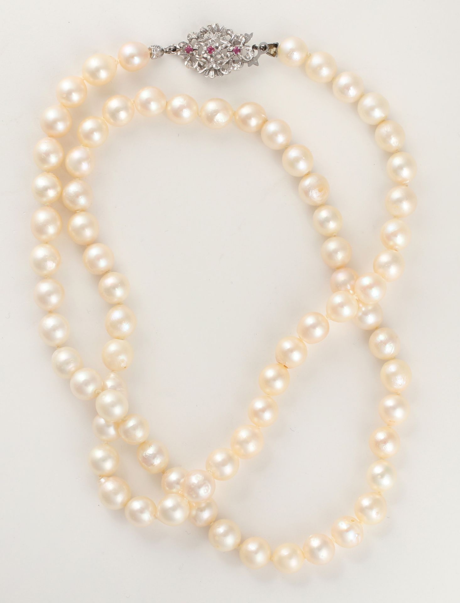 Zuchtperlcollier, aus 73 Perlen