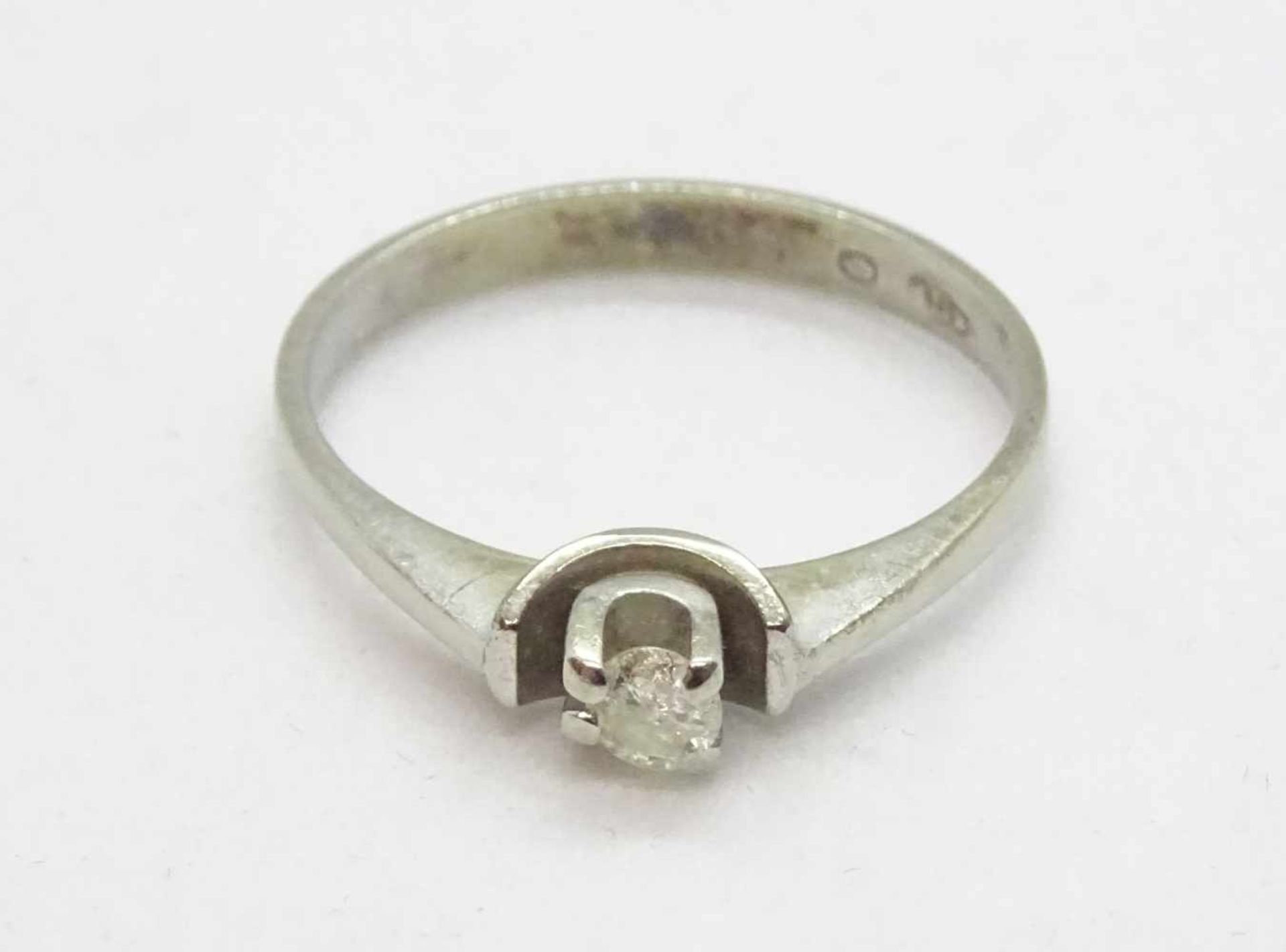 Ring, 585 WGbesetzt mit einem Brillant von ca. 0,10 ct., RW 54, ca. 1,9 g