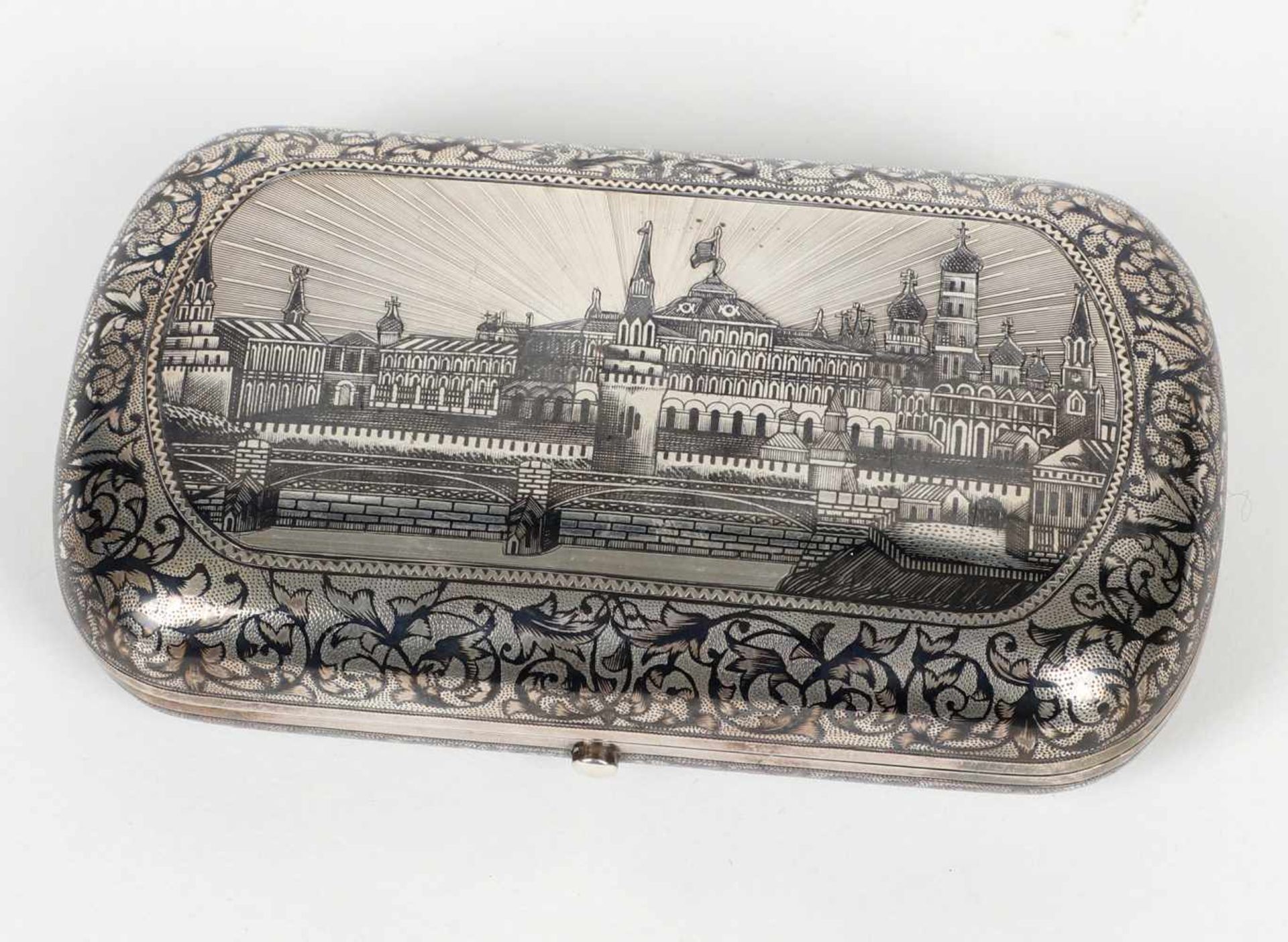 Tabakdose, 84 Silber, Moskau 1872Meistermarke Pawel Akimow Owtschinnikow, 'Blick auf den Kr