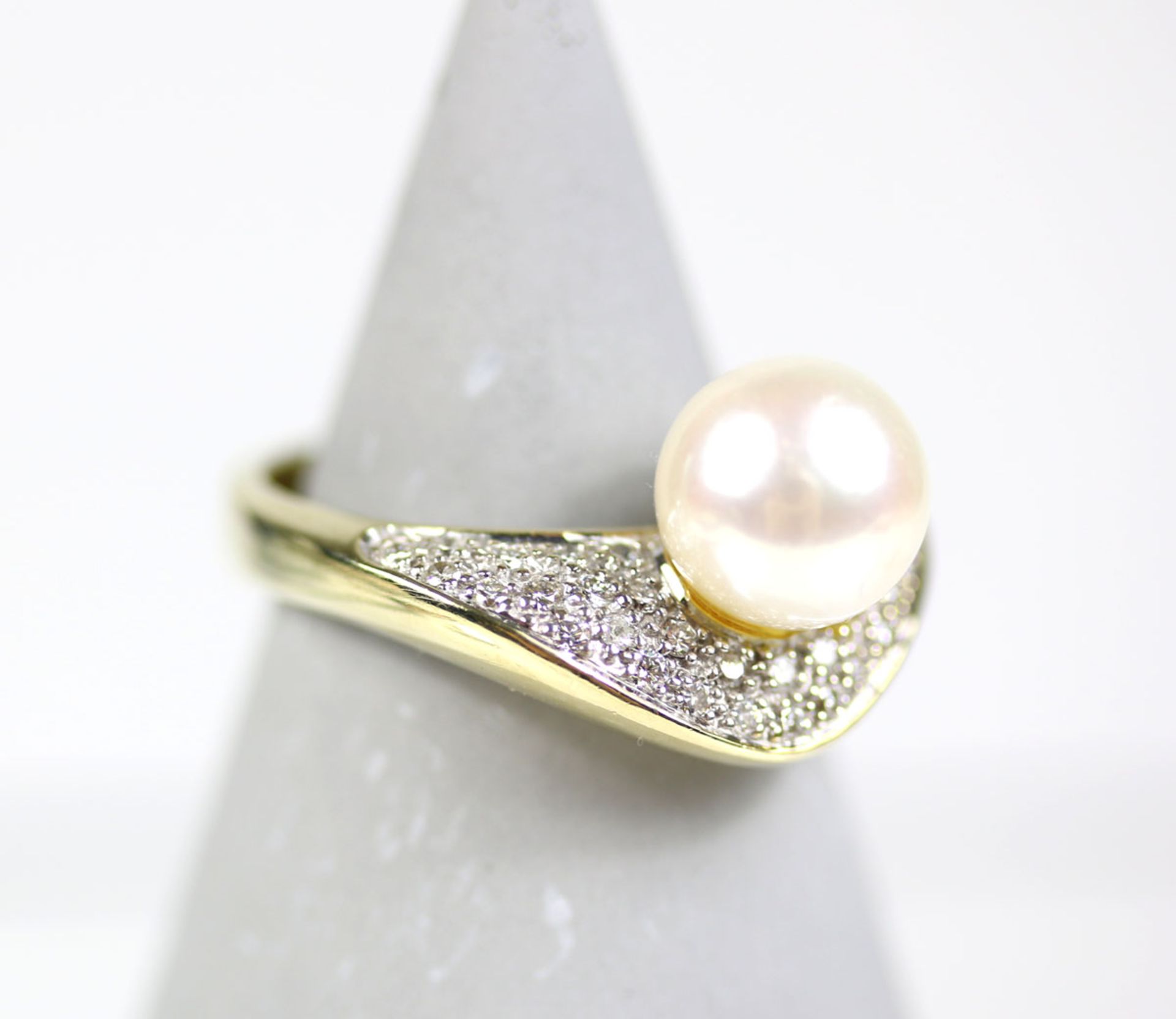 Ring mit Brillanten und Perle - Bild 3 aus 5